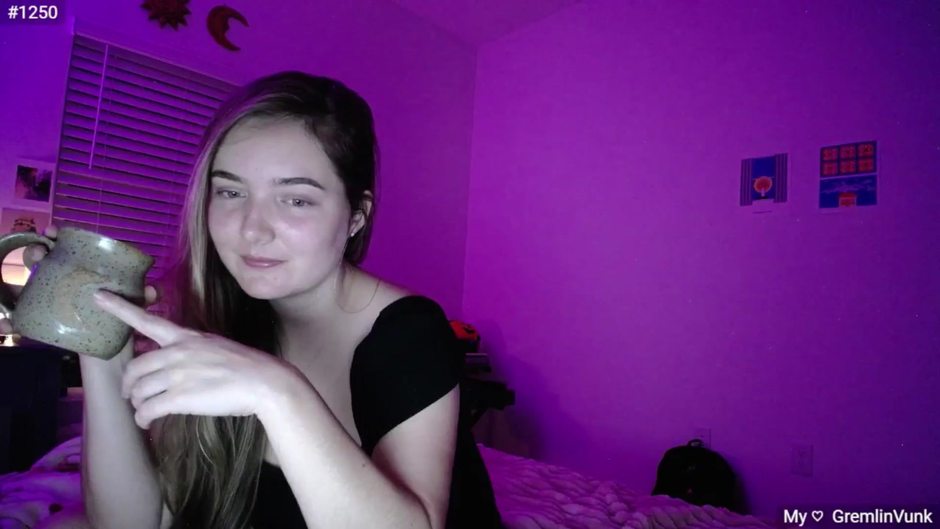 Gallery image thumbnail from Monica's myfreecams stream on, 10/23/2024, 03:51 image 15 of 20