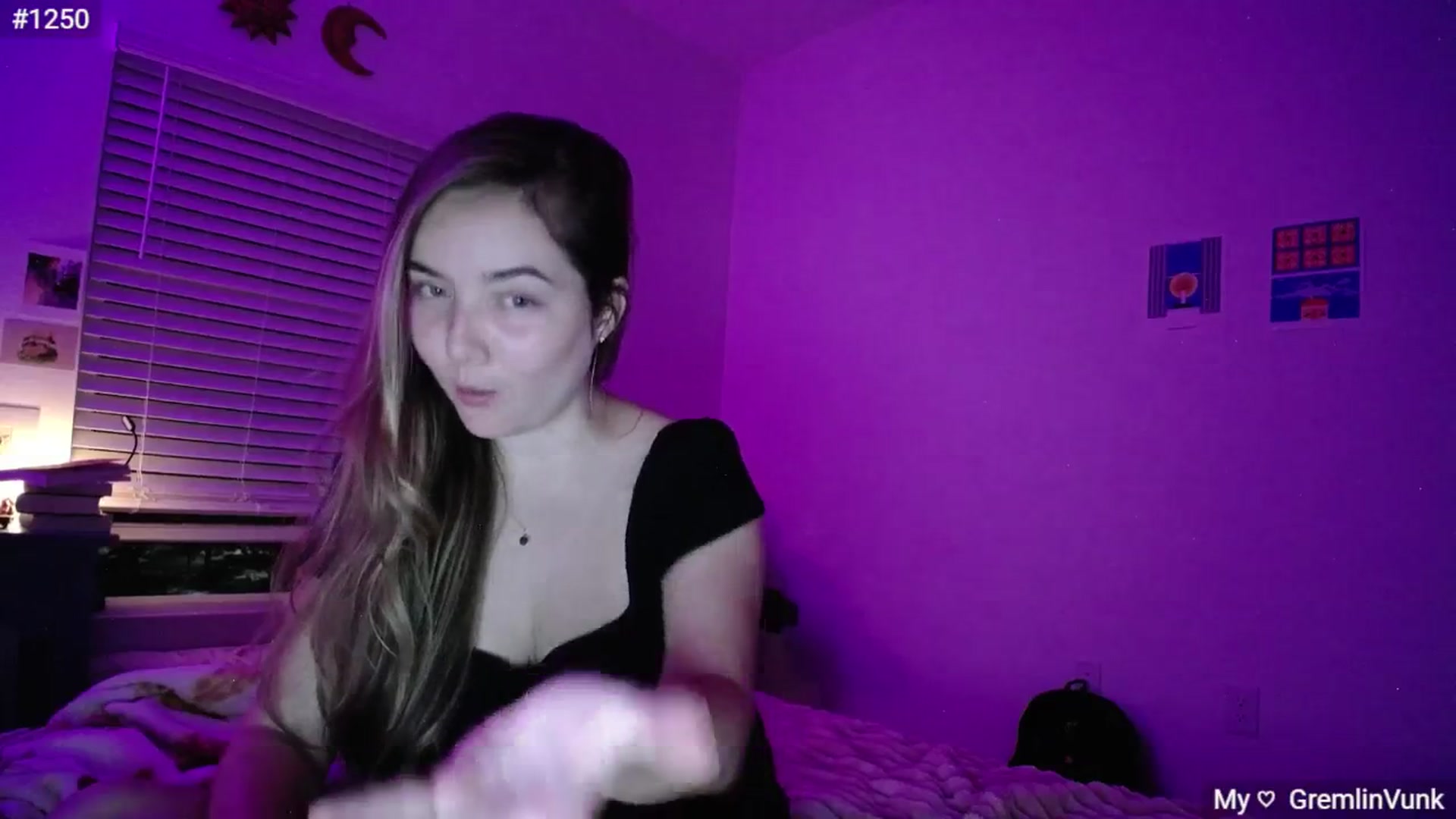 Gallery image thumbnail from Monica's myfreecams stream on, 10/23/2024, 03:51 image 19 of 20