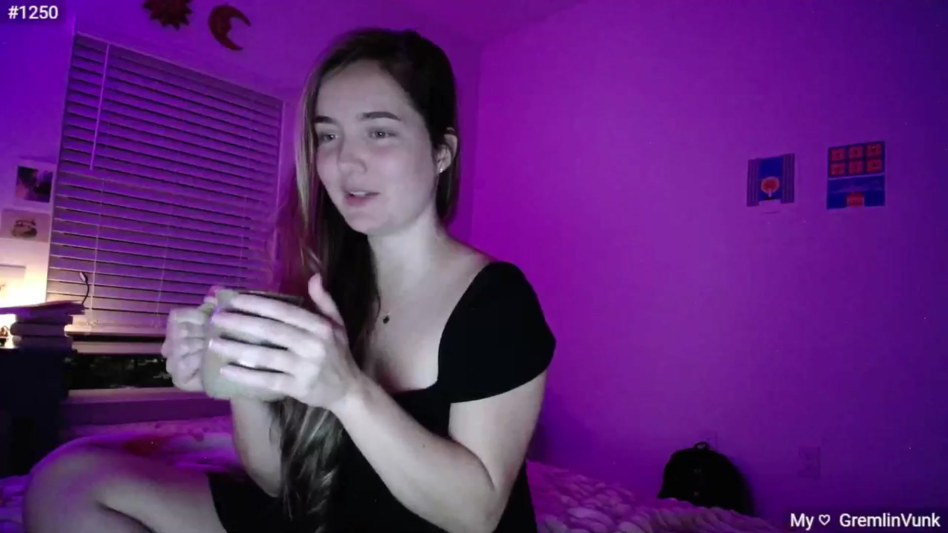 Gallery image thumbnail from Monica's myfreecams stream on, 10/23/2024, 03:51 image 9 of 20