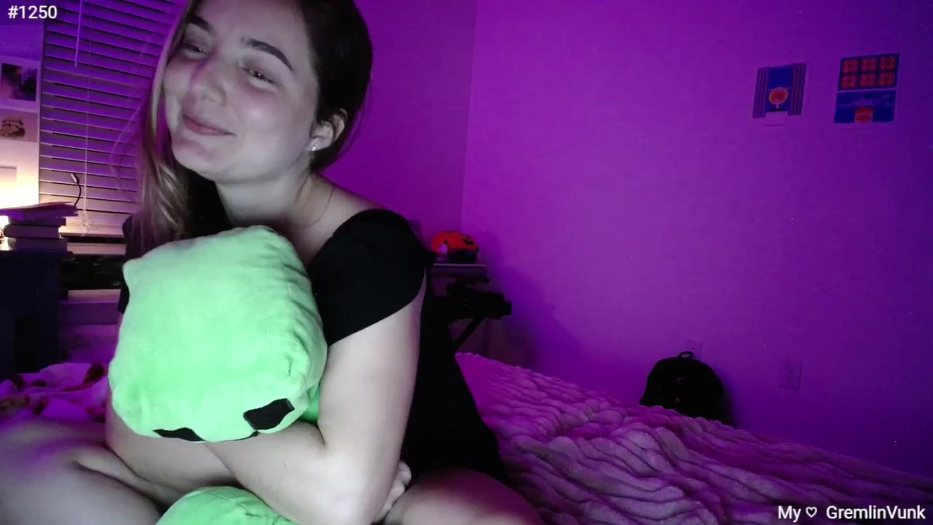 Gallery image thumbnail from Monica's myfreecams stream on, 10/23/2024, 03:51 image 6 of 20