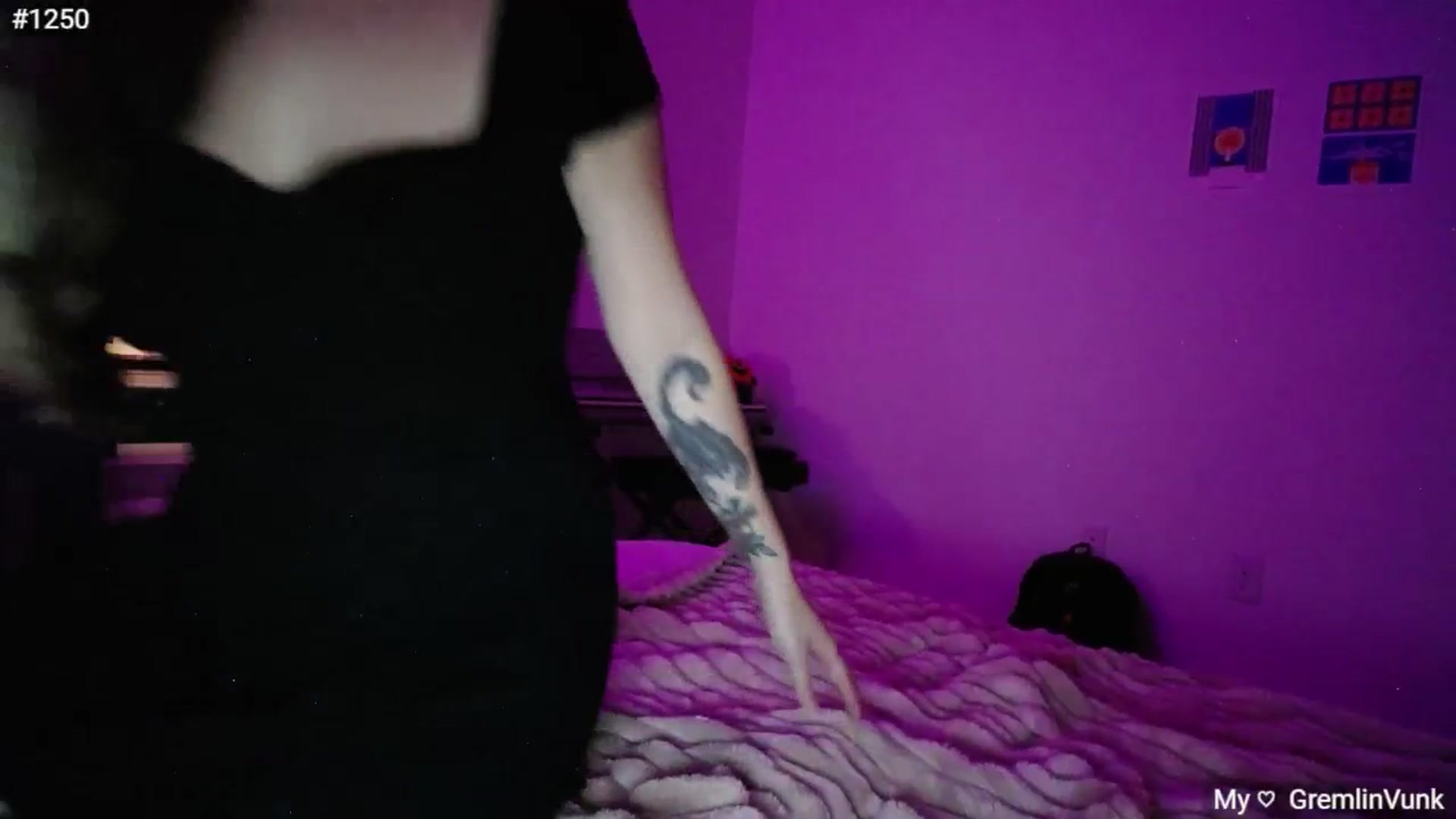 Gallery image thumbnail from Monica's myfreecams stream on, 10/23/2024, 03:51 image 8 of 20