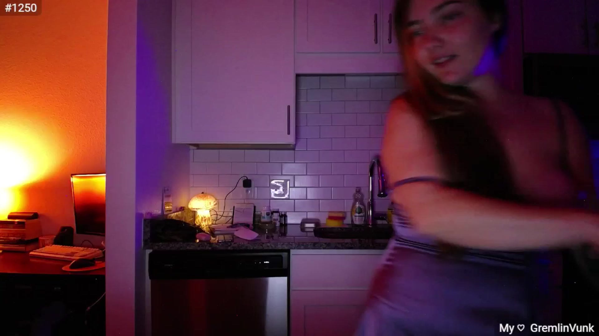 Gallery image thumbnail from Monica's myfreecams stream on, 10/25/2024, 23:46 image 19 of 20