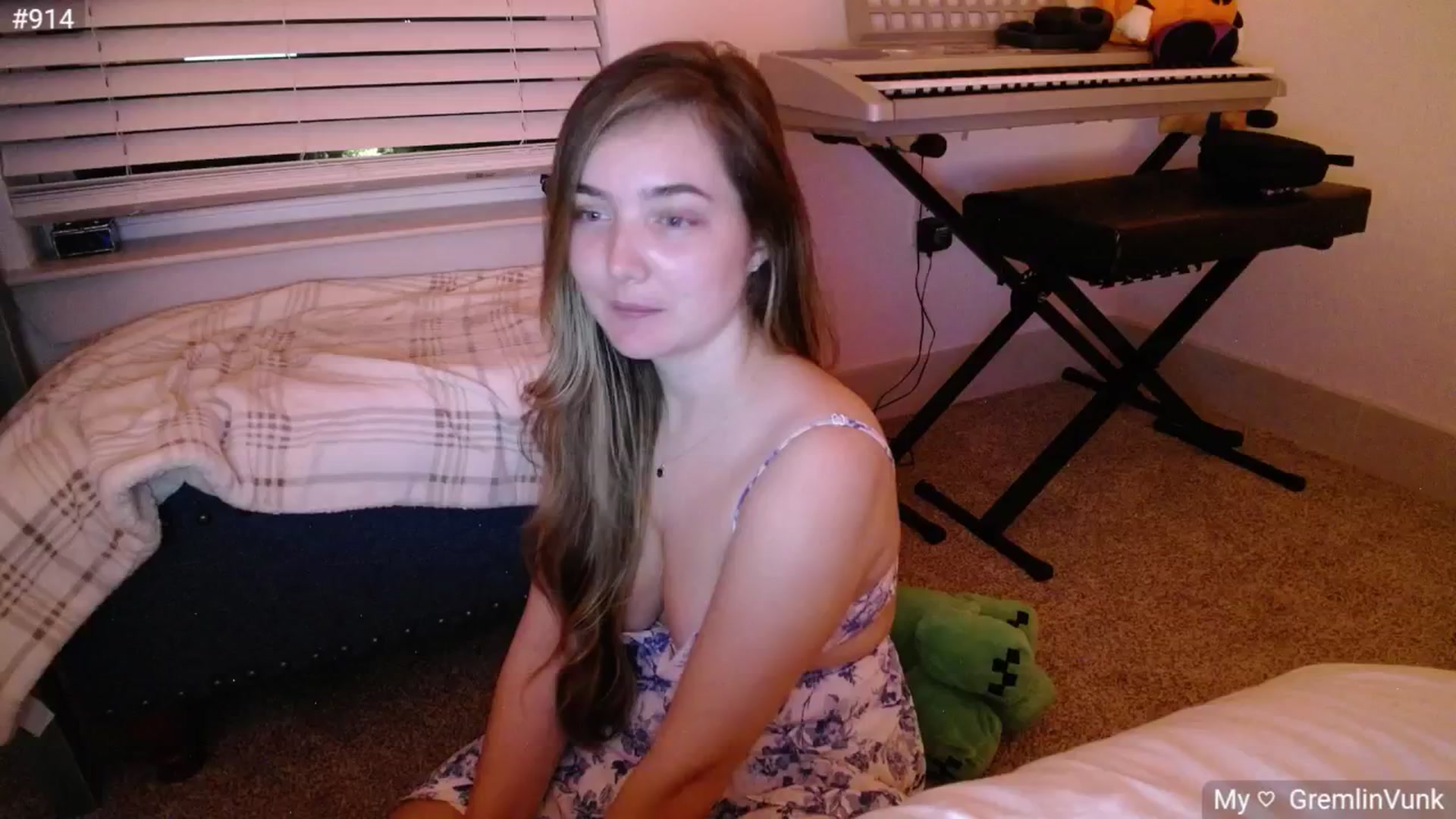Gallery image thumbnail from Monica's myfreecams stream on, 10/27/2024, 04:50 image 19 of 20
