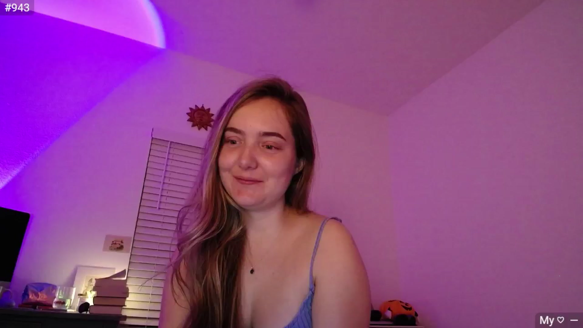 Gallery image thumbnail from Monica's myfreecams stream on, 10/28/2024, 02:52 image 1 of 20