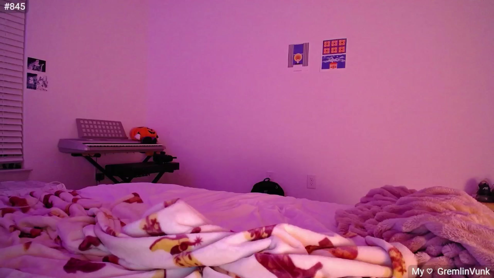 Gallery image thumbnail from Monica's myfreecams stream on, 10/28/2024, 23:47 image 18 of 20
