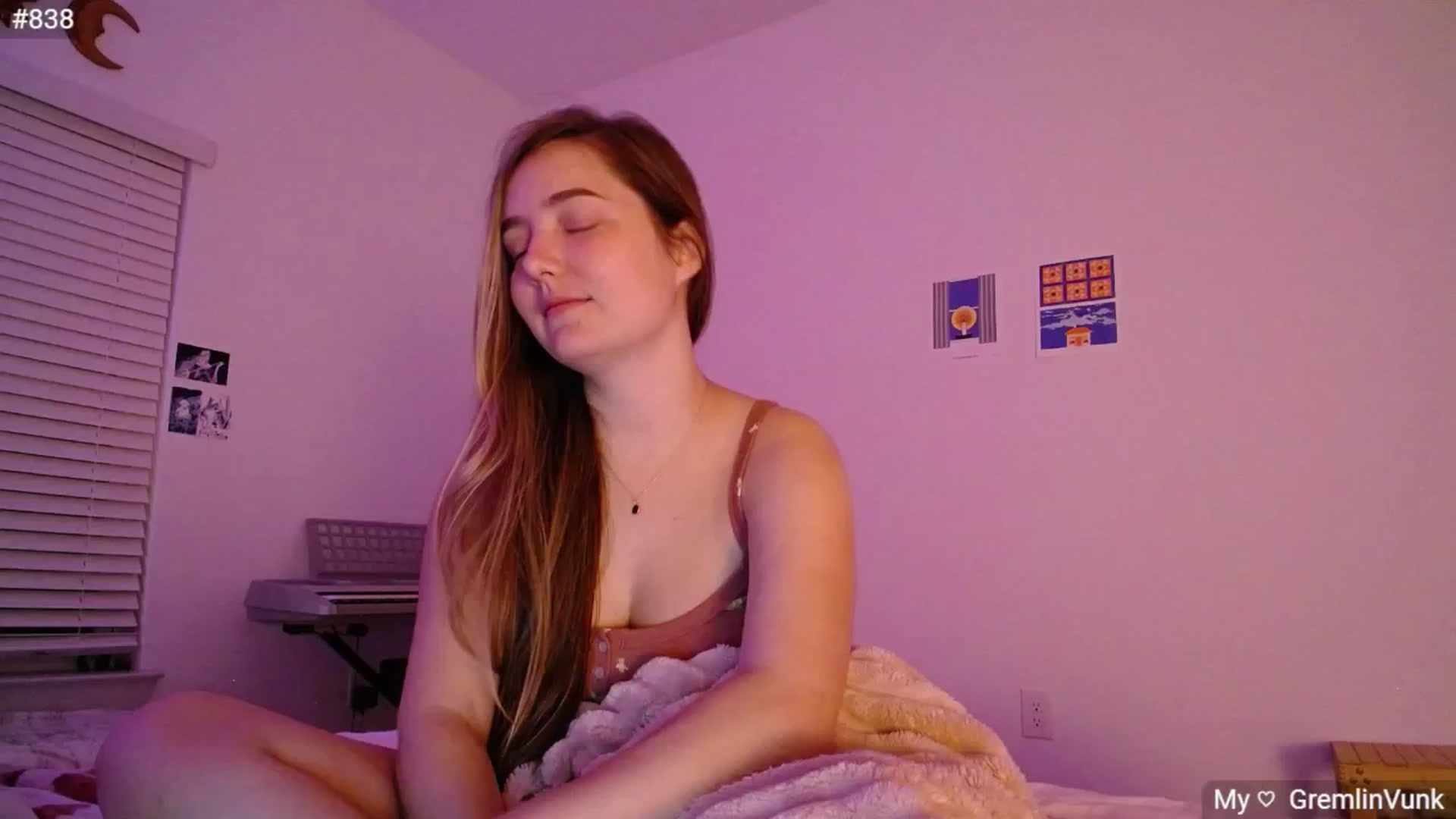 Gallery image thumbnail from Monica's myfreecams stream on, 10/29/2024, 02:42 image 13 of 20