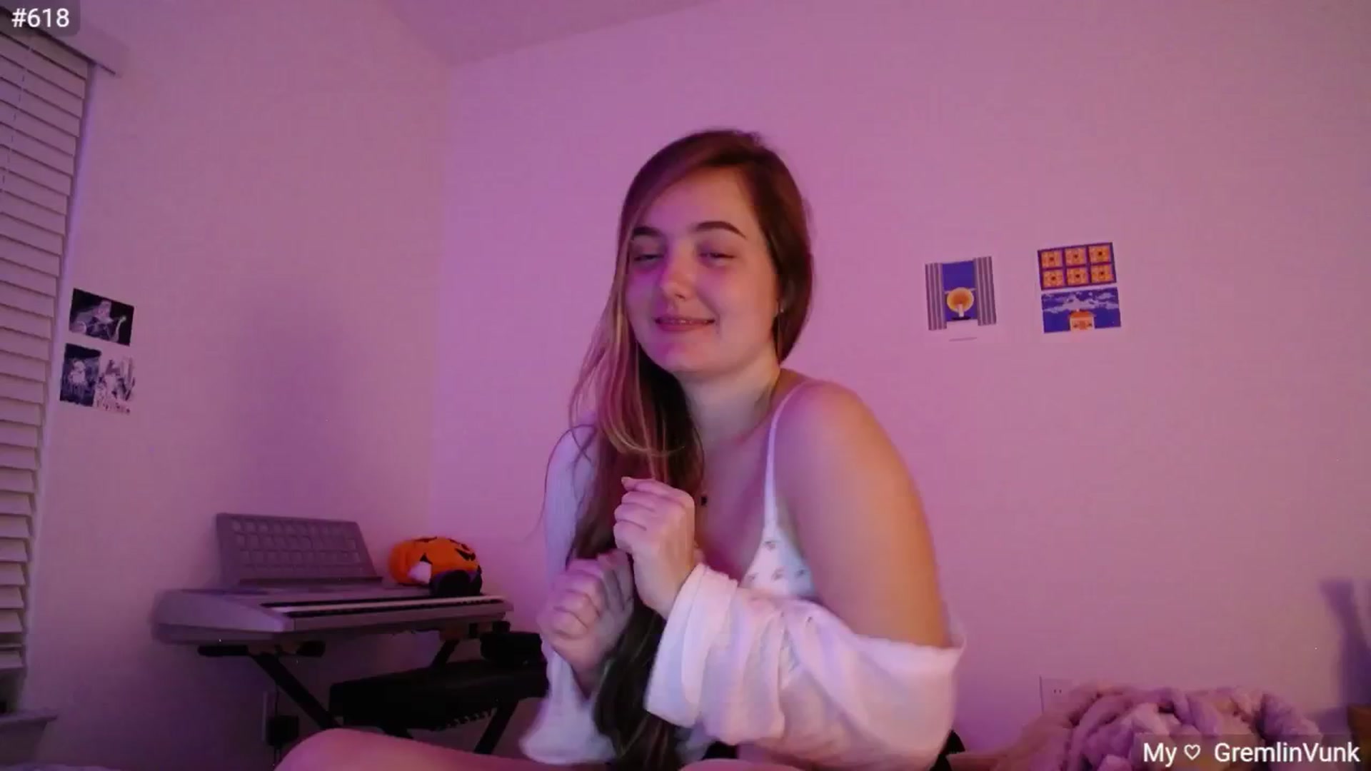 Gallery image thumbnail from Monica's myfreecams stream on, 11/02/2024, 06:16 image 20 of 20