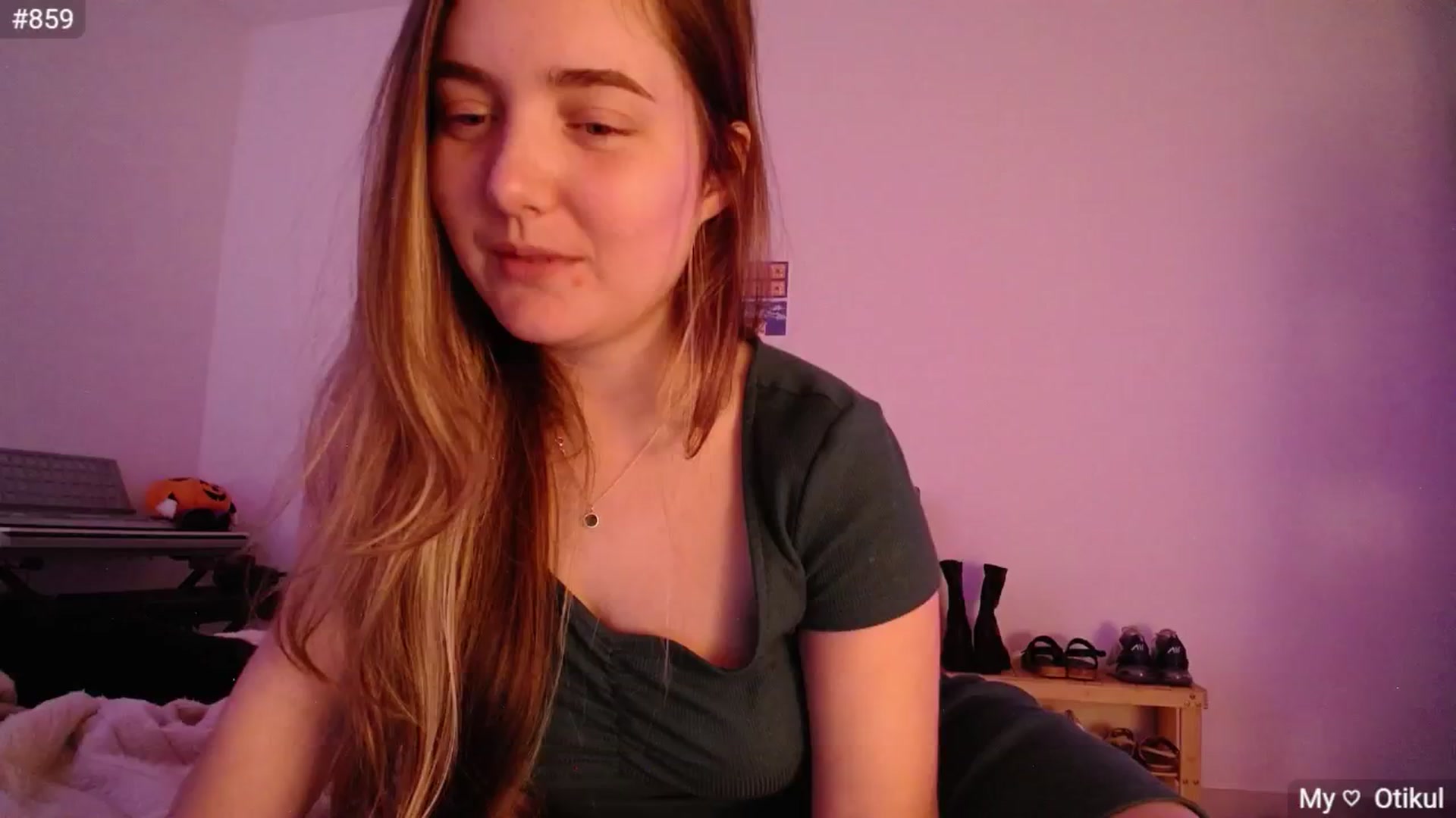 Gallery image thumbnail from Monica's myfreecams stream on, 11/09/2024, 24:01 image 15 of 20