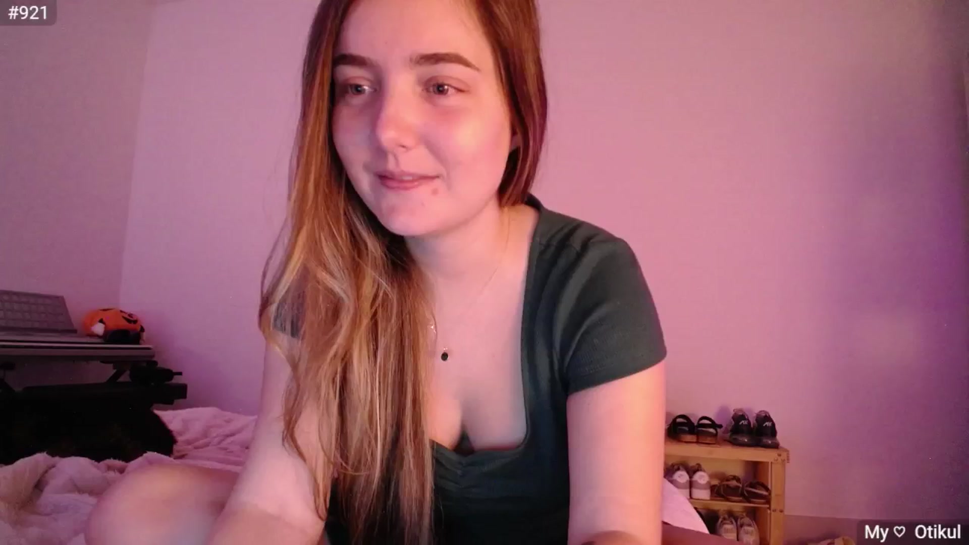 Gallery image thumbnail from Monica's myfreecams stream on, 11/09/2024, 24:01 image 8 of 20
