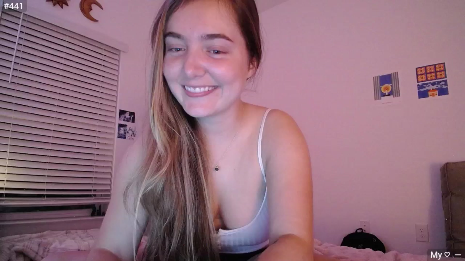 Gallery image thumbnail from Monica's myfreecams stream on, 11/10/2024, 24:00 image 5 of 20