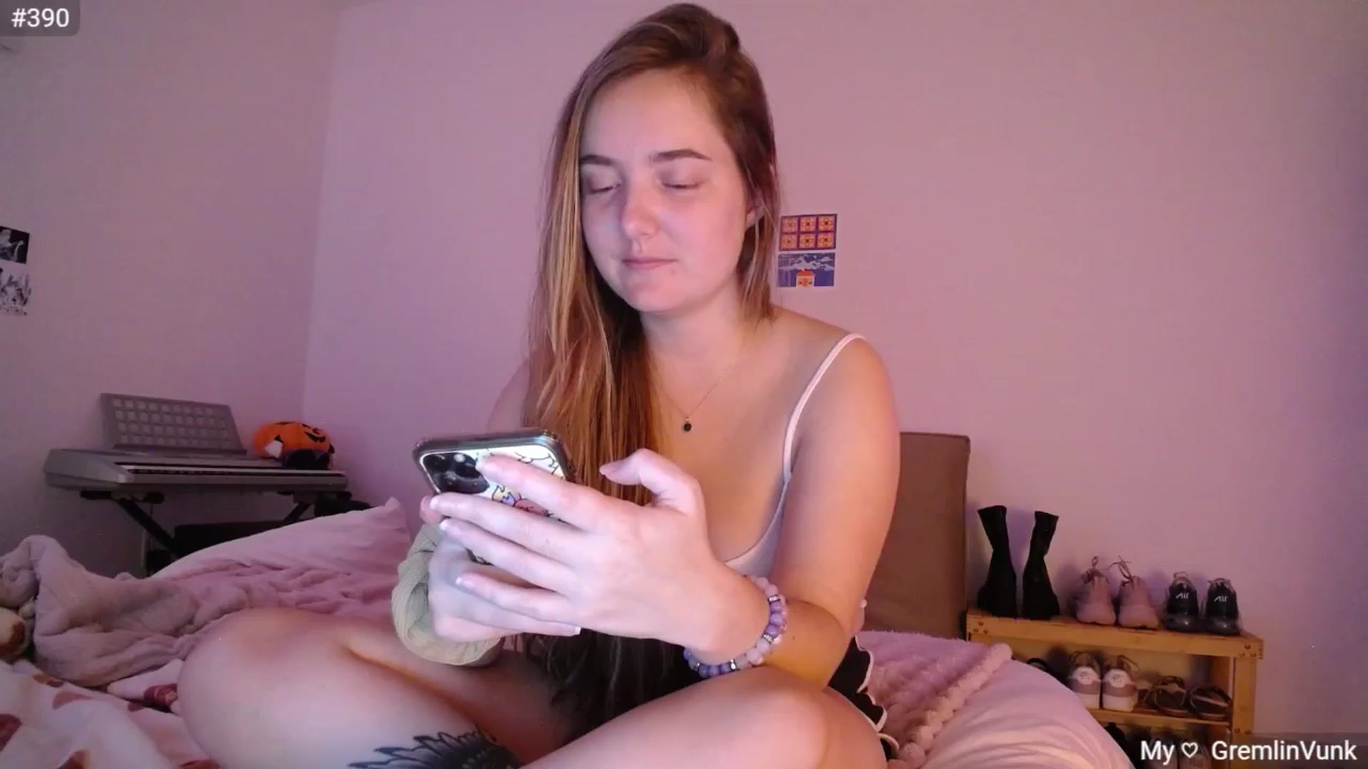 Gallery image thumbnail from Monica's myfreecams stream on, 11/10/2024, 02:47 image 19 of 20