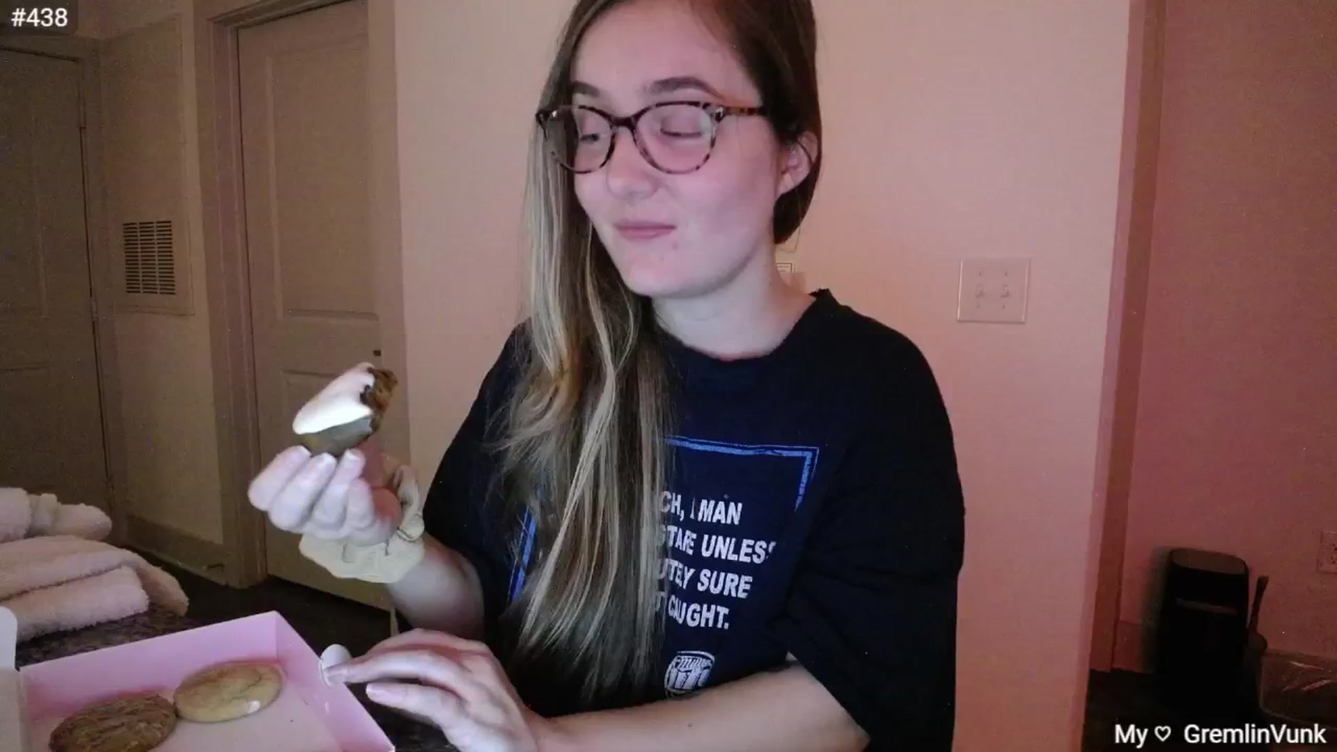 Gallery image thumbnail from Monica's myfreecams stream on, 11/12/2024, 03:54 image 11 of 20