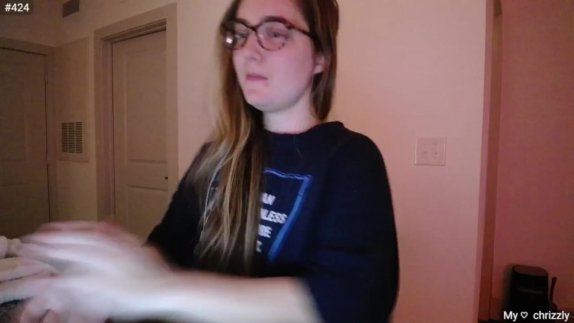Gallery image thumbnail from Monica's myfreecams stream on, 11/12/2024, 03:54 image 13 of 20