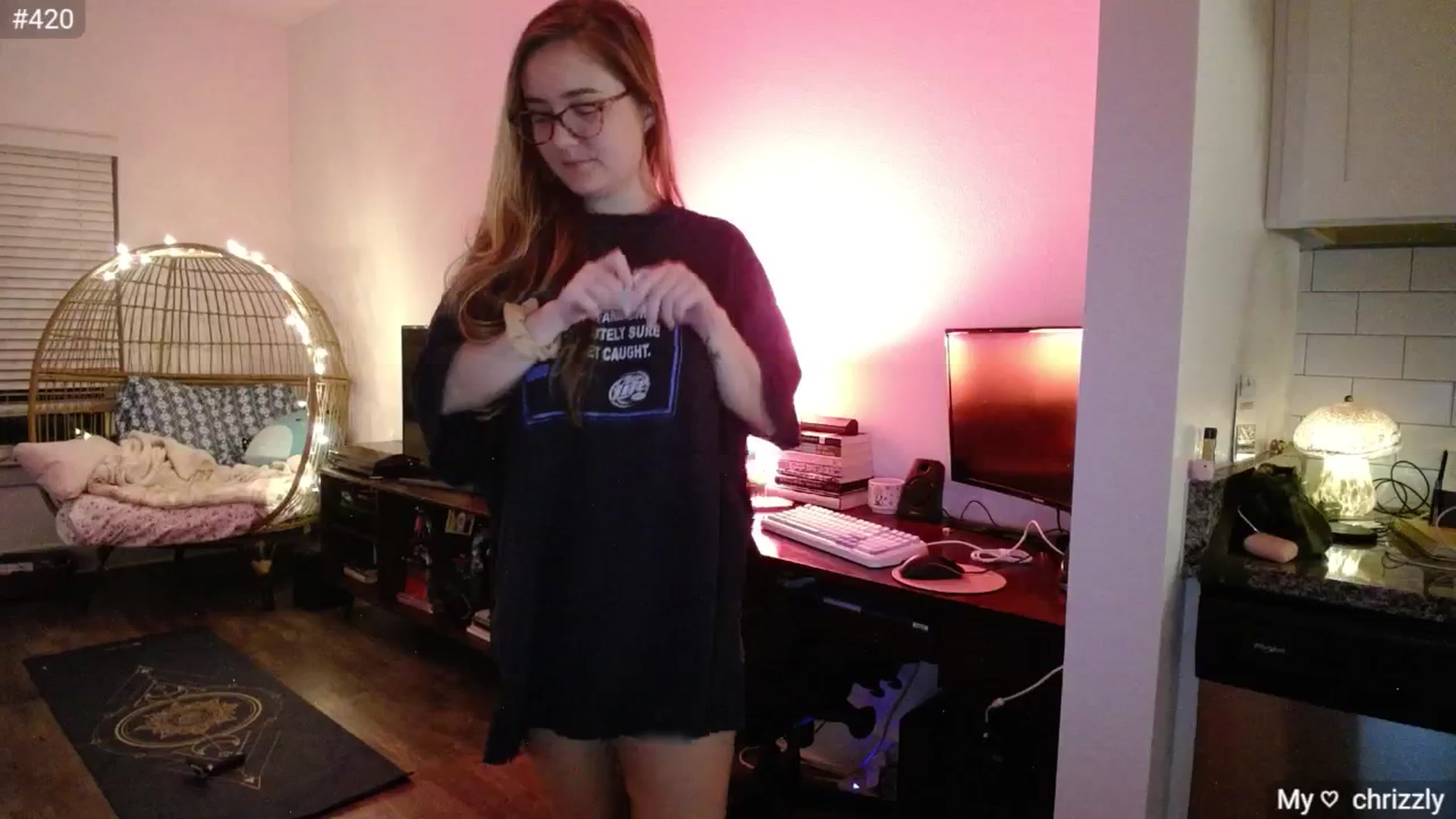 Gallery image thumbnail from Monica's myfreecams stream on, 11/12/2024, 03:54 image 16 of 20