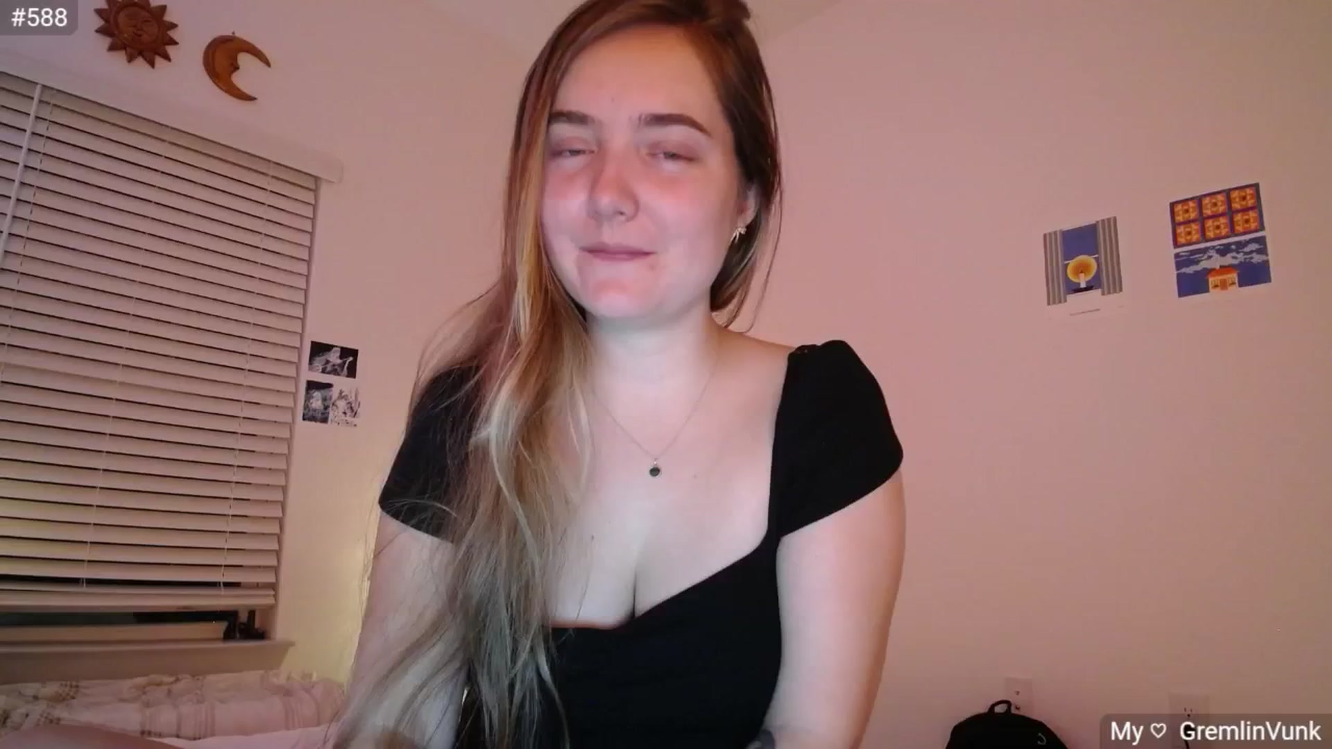 Gallery image thumbnail from Monica's myfreecams stream on, 11/18/2024, 03:03 image 9 of 20