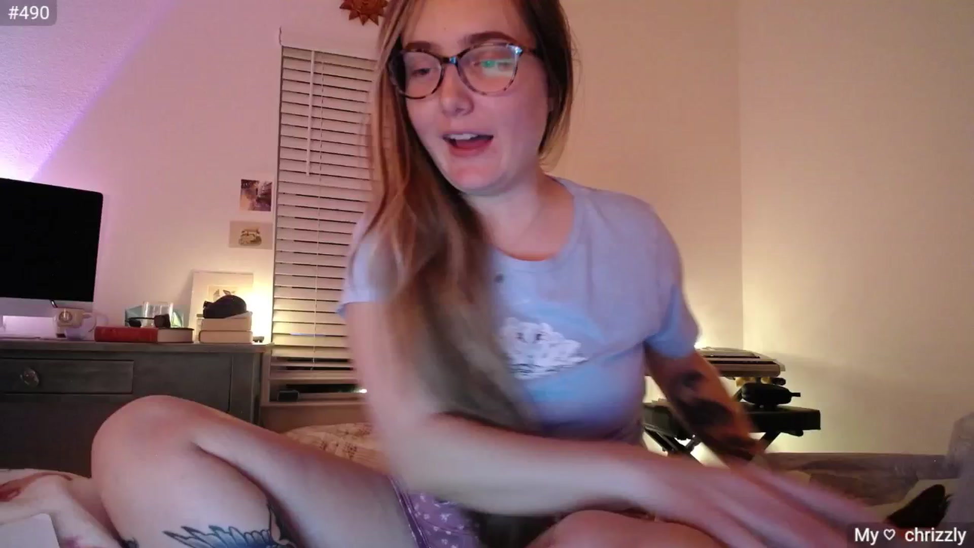 Gallery image thumbnail from Monica's myfreecams stream on, 11/19/2024, 02:43 image 16 of 20