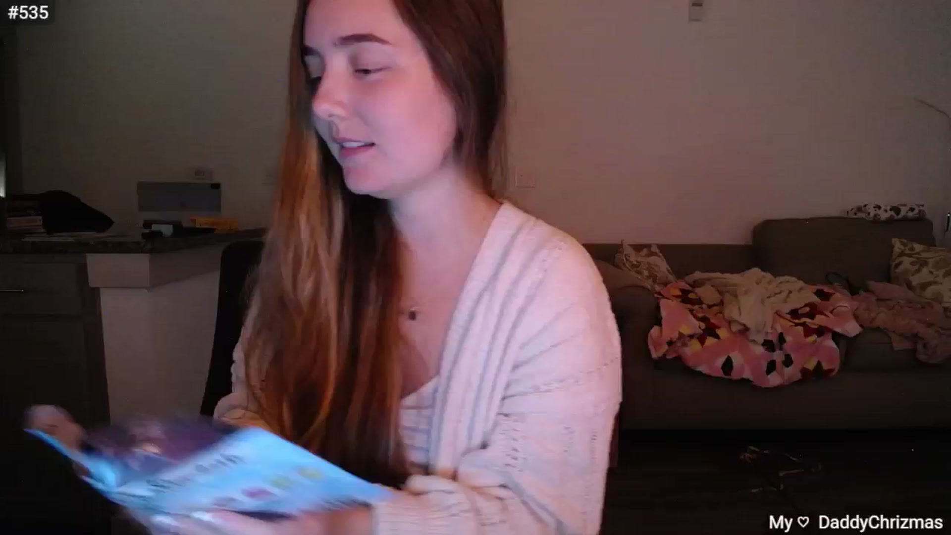 Gallery image thumbnail from Monica's myfreecams stream on, 12/03/2024, 04:18 image 15 of 20