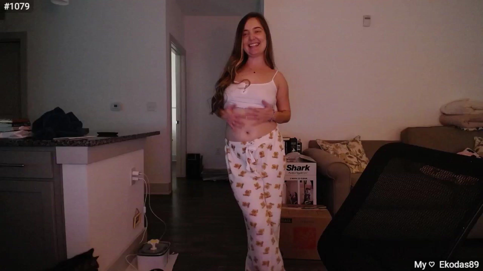 Gallery image thumbnail from Monica's myfreecams stream on, 12/05/2024, 04:52 image 2 of 20