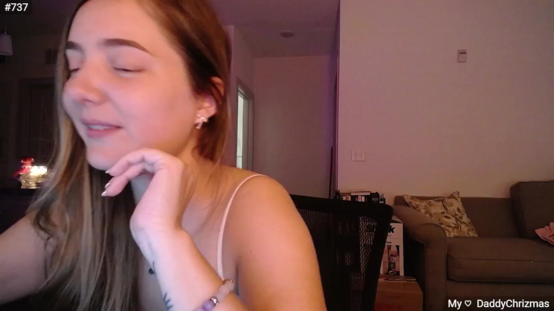 Gallery image thumbnail from Monica's myfreecams stream on, 12/05/2024, 04:52 image 9 of 20