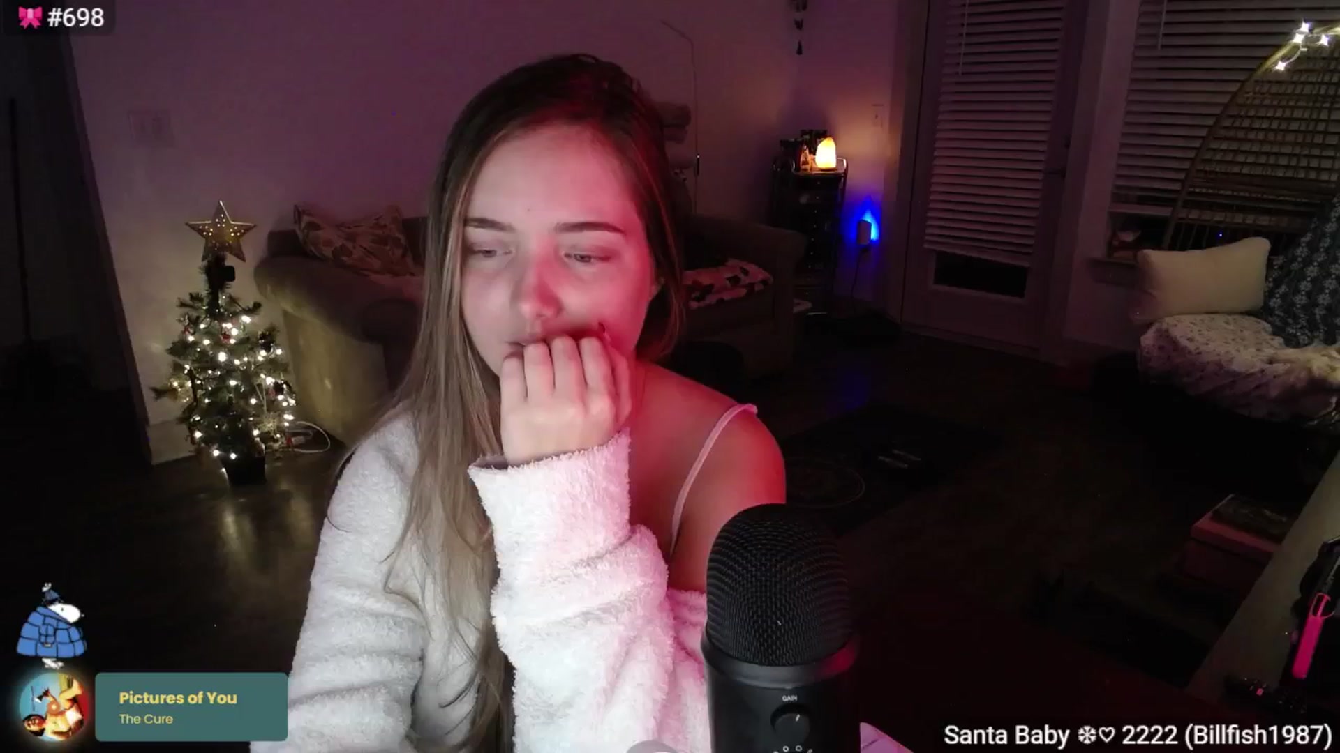 Gallery image thumbnail from Monica's myfreecams stream on, 01/03/2025, 03:50 image 10 of 20
