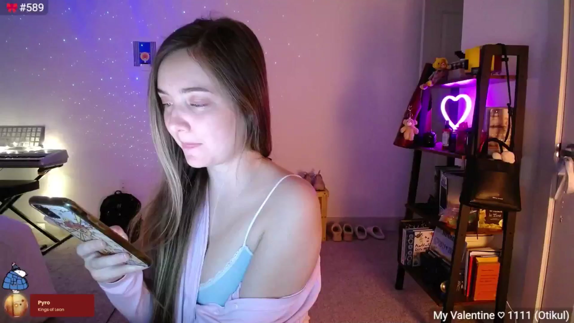 Gallery image thumbnail from Monica's myfreecams stream on, 03/11/2025, 02:43 image 14 of 20