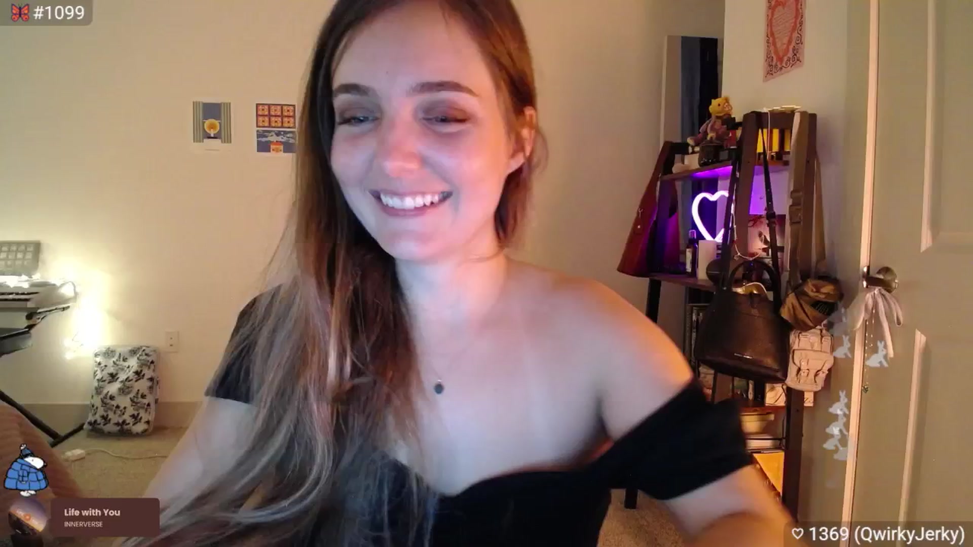 Gallery image thumbnail from Monica's myfreecams stream on, 08/31/2025, 03:34 image 11 of 20