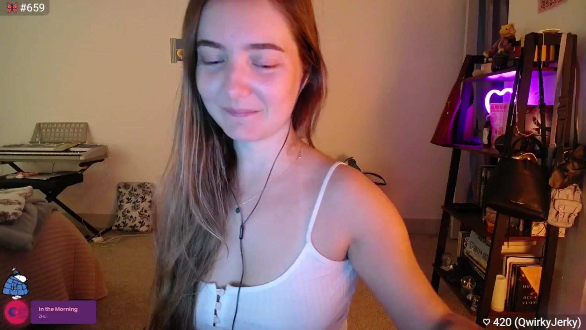 Gallery image thumbnail from Monica's myfreecams stream on, 09/08/2025, 05:00 image 8 of 20