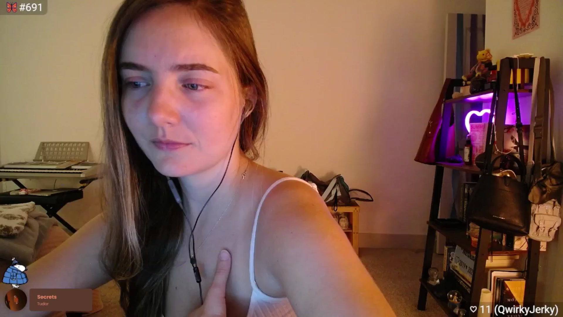 Gallery image thumbnail from Monica's myfreecams stream on, 09/08/2025, 05:00 image 2 of 20