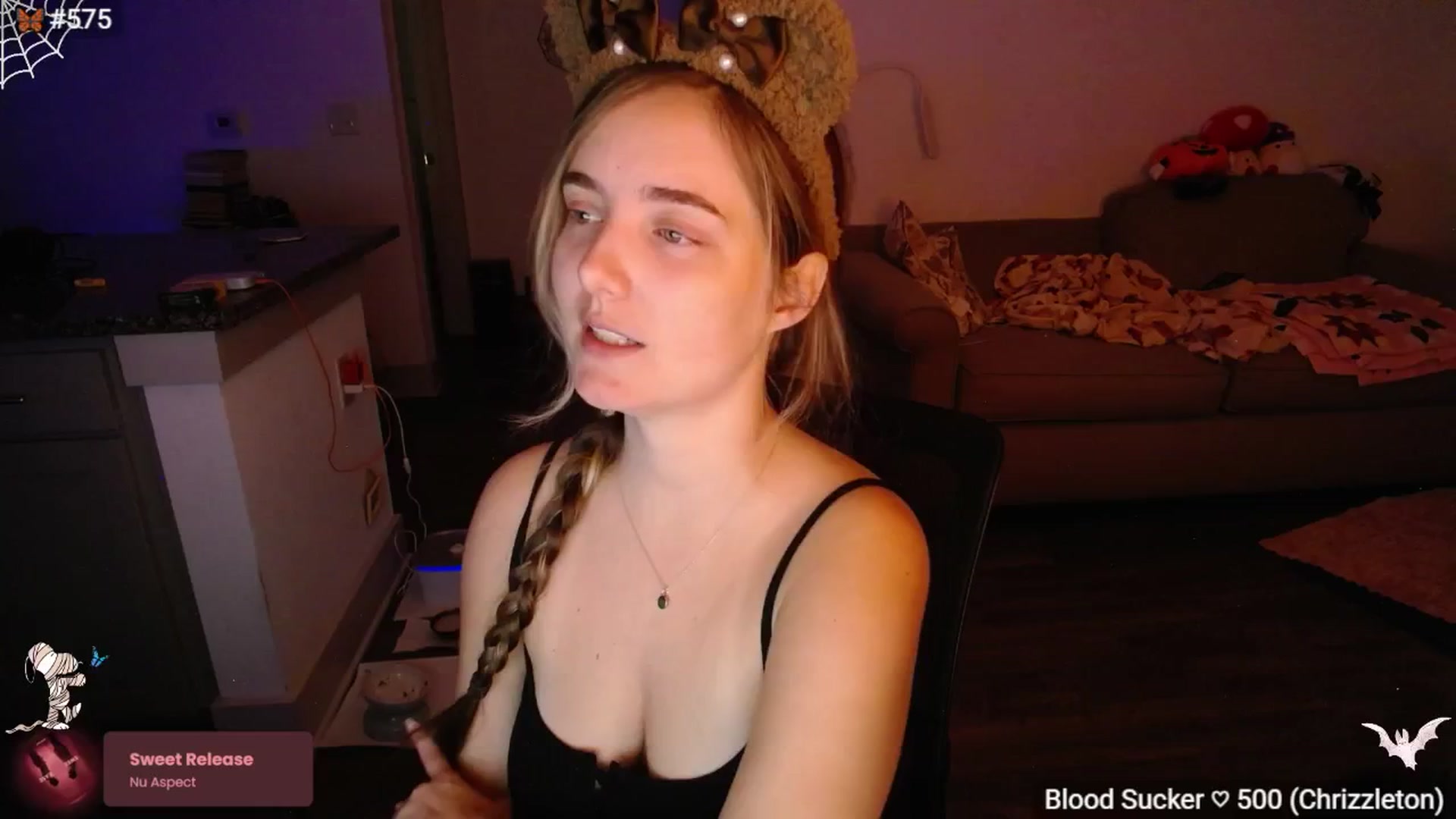 Gallery image thumbnail from Monica's myfreecams stream on, 10/31/2025, 03:11 image 15 of 20