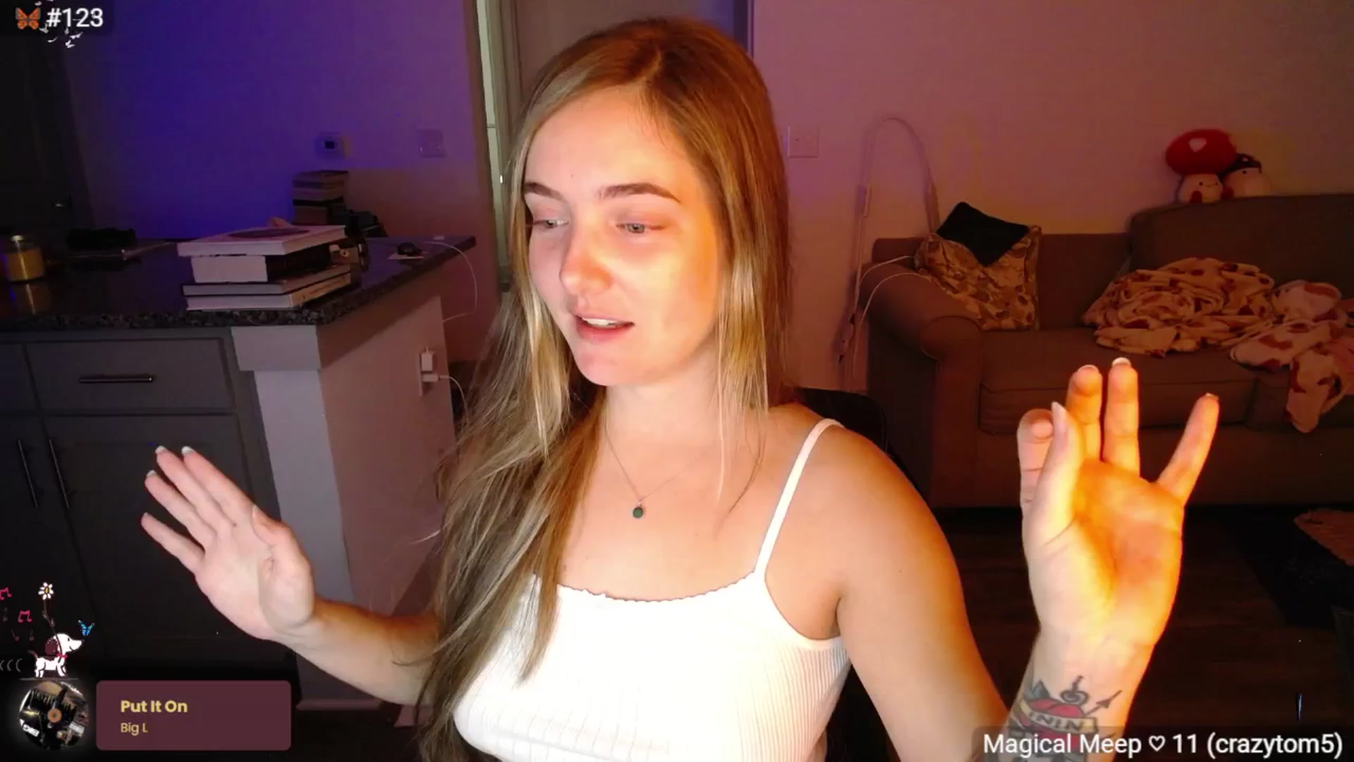 Gallery image thumbnail from Monica's myfreecams stream on, 11/14/2025, 04:38 image 2 of 20