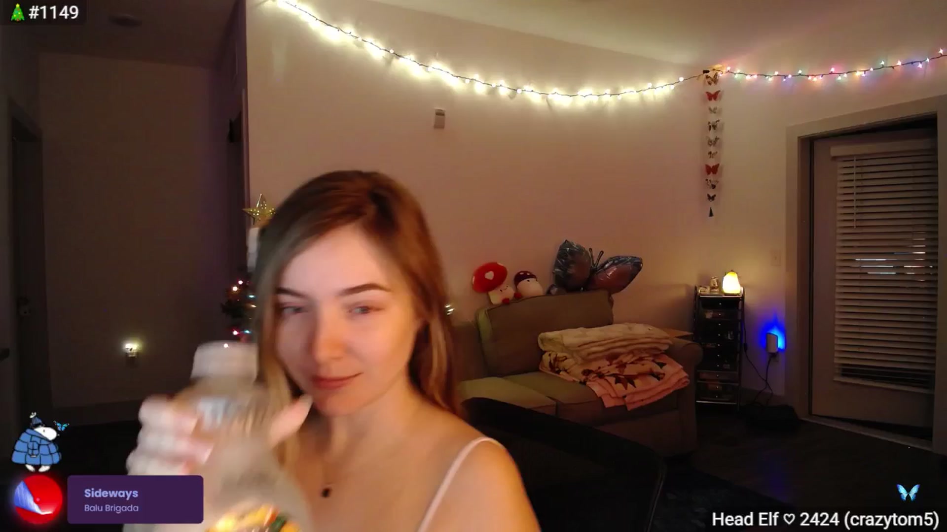 Gallery image thumbnail from Monica's myfreecams stream on, 12/22/2025, 03:17 image 6 of 20