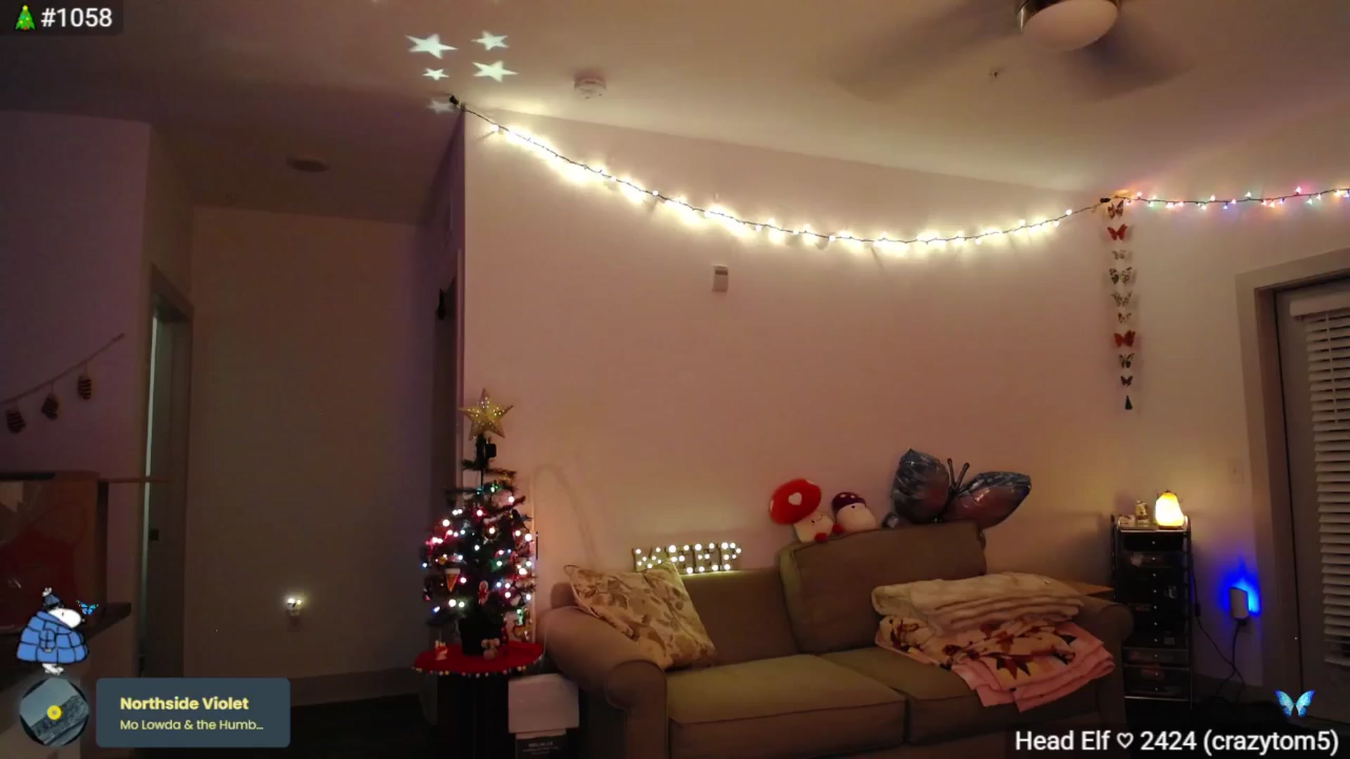 Gallery image thumbnail from Monica's myfreecams stream on, 12/22/2025, 03:17 image 18 of 20