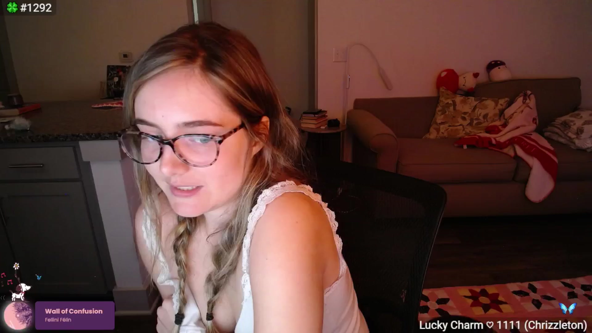Gallery image thumbnail from Monica's myfreecams stream on, 04/03/2026, 02:57 image 16 of 20