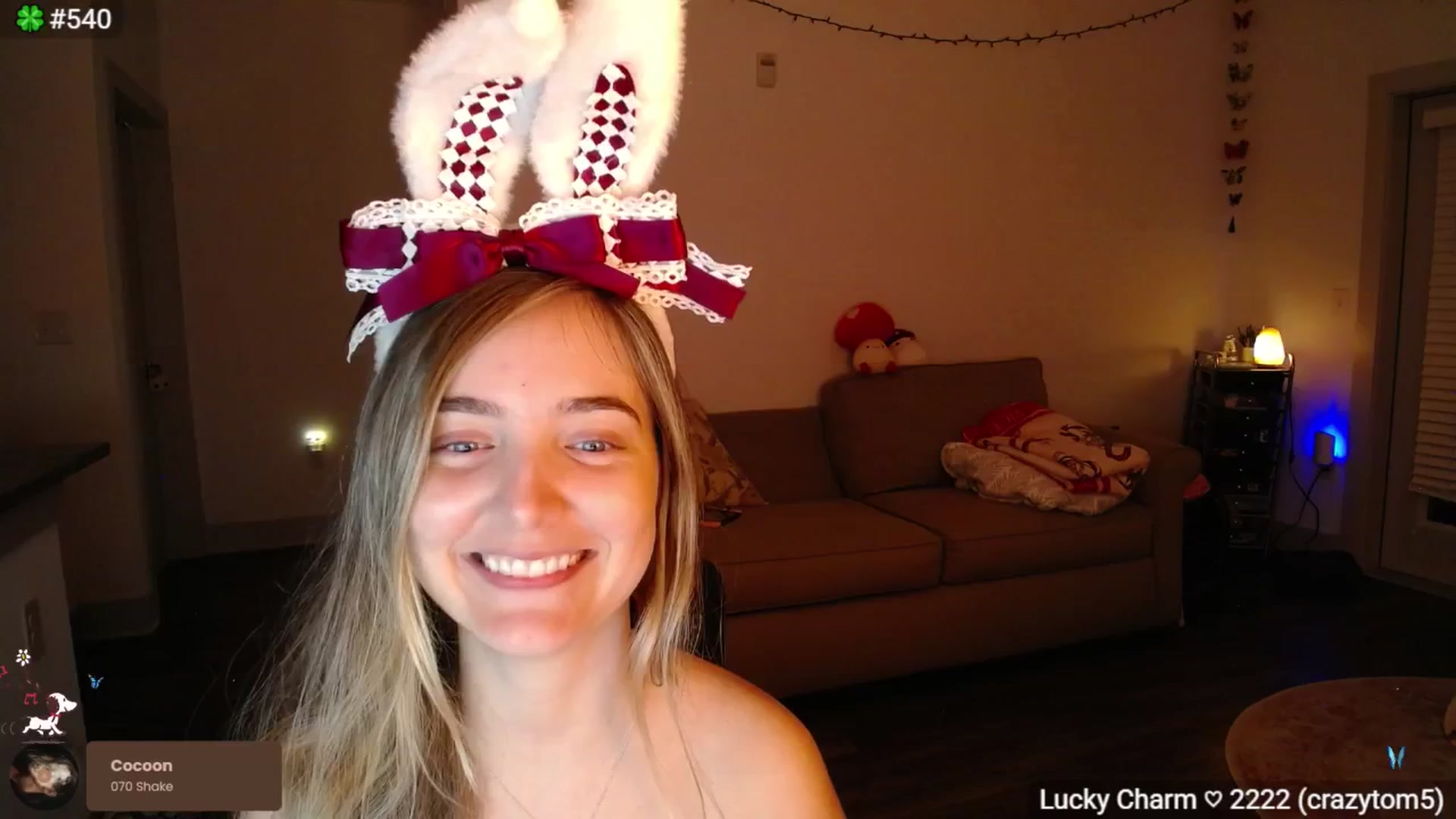Gallery image thumbnail from Monica's myfreecams stream on, 04/06/2026, 01:27 image 18 of 20