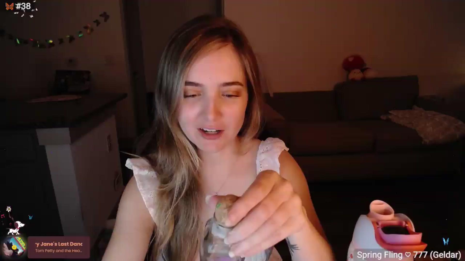 Gallery image thumbnail from Monica's myfreecams stream on, 05/02/2026, 02:03 image 5 of 20