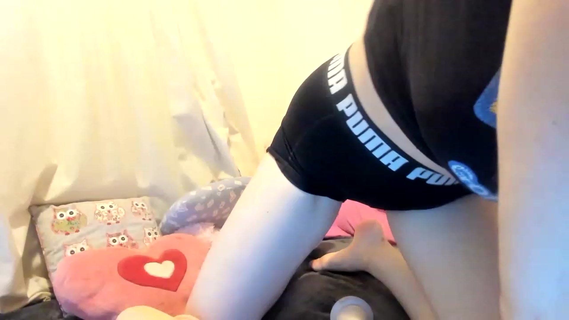 Gallery image thumbnail from MonicaAssUK's myfreecams stream on, 12/02/2022, 20:38 image 17 of 20