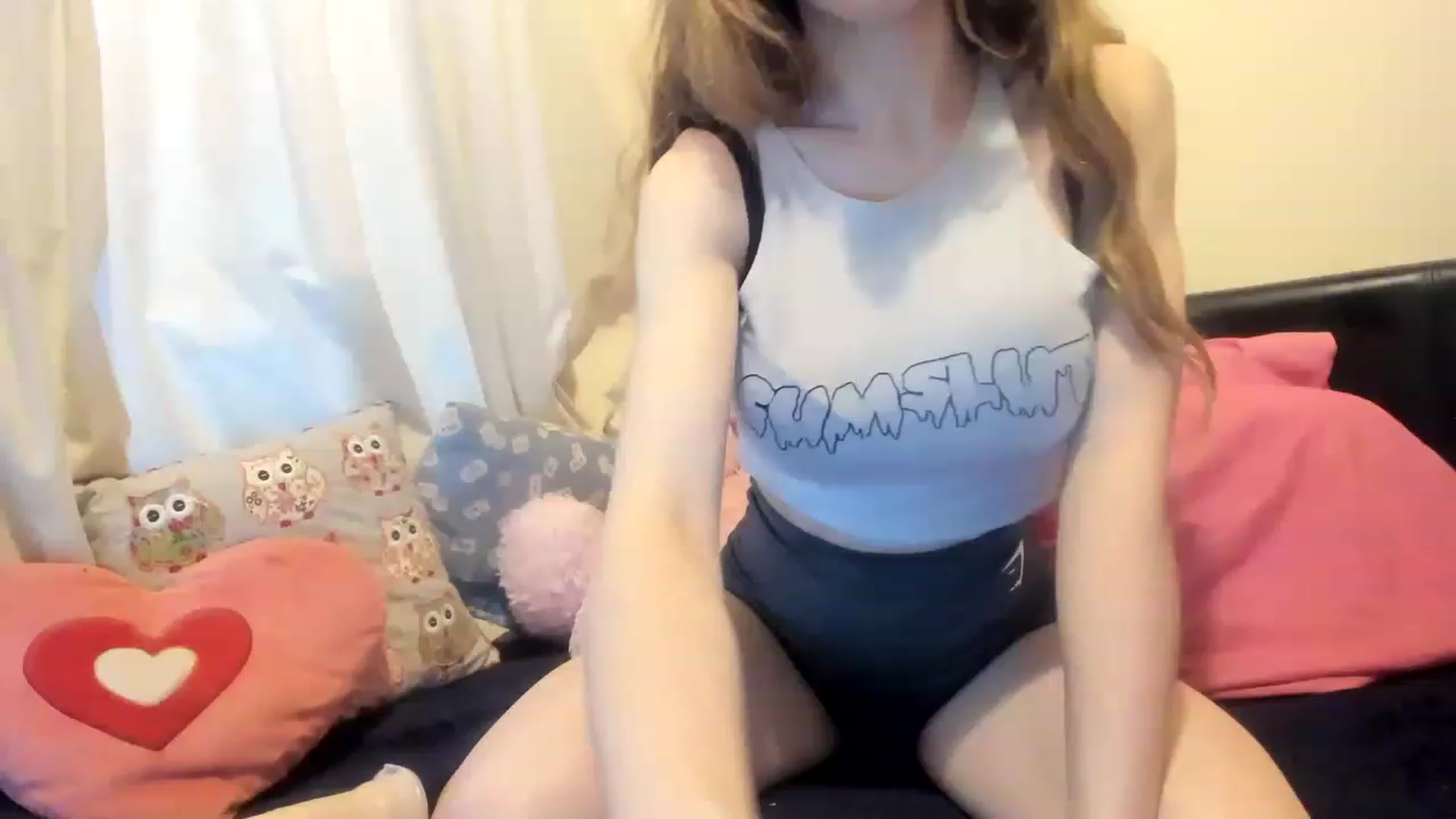 Gallery image thumbnail from MonicaAssUK's myfreecams stream on, 12/19/2022, 14:21 image 5 of 20