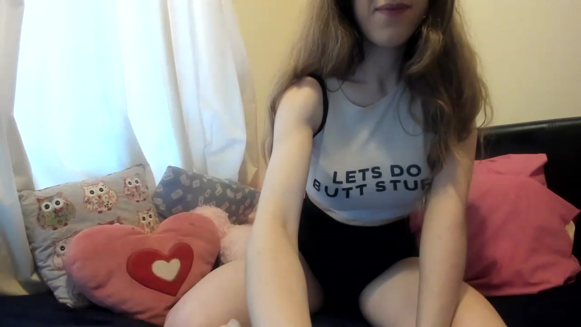 Gallery image thumbnail from MonicaAssUK's myfreecams stream on, 12/20/2022, 13:35 image 18 of 20