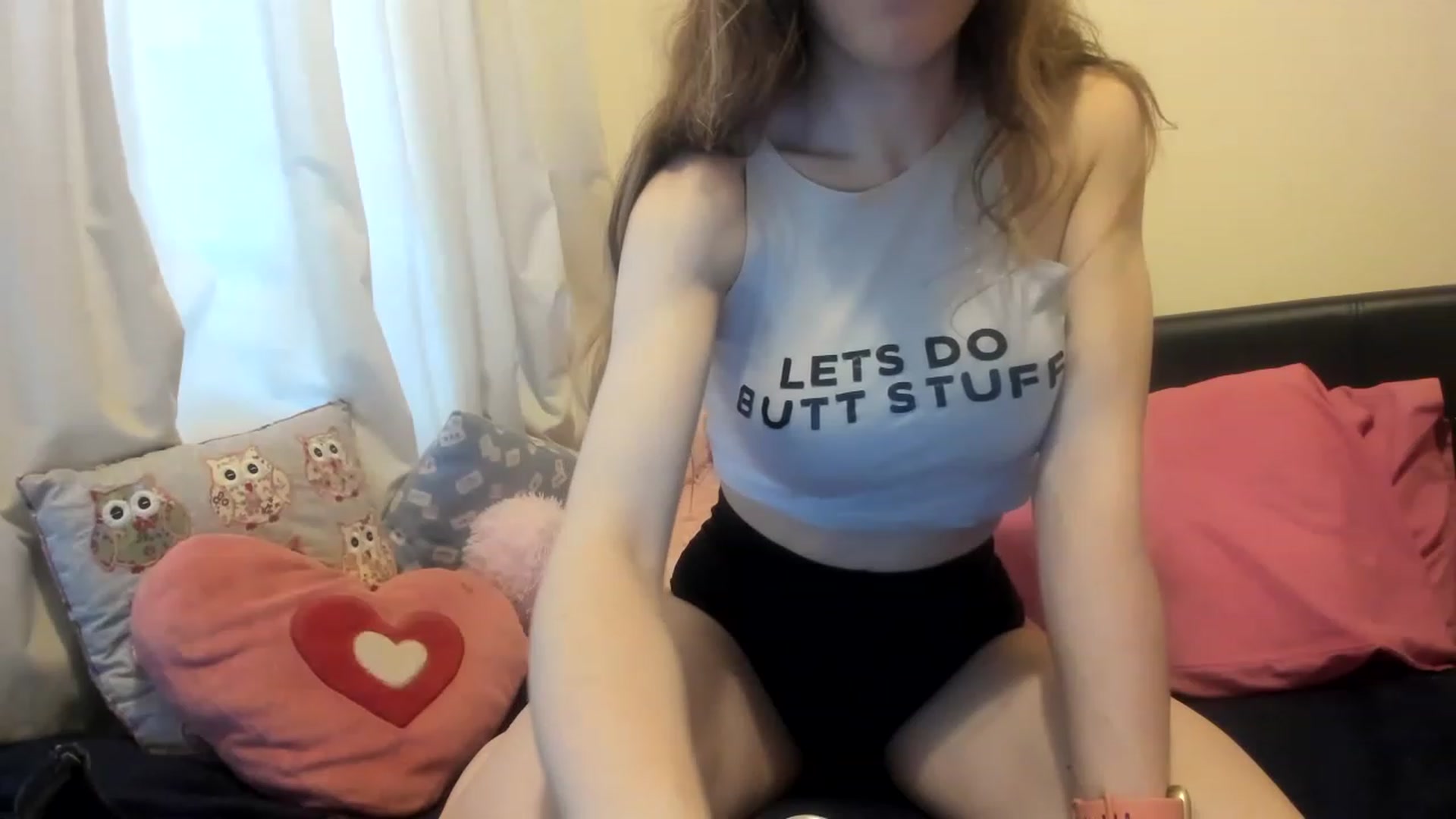 Gallery image thumbnail from MonicaAssUK's myfreecams stream on, 01/01/2023, 15:10 image 16 of 20