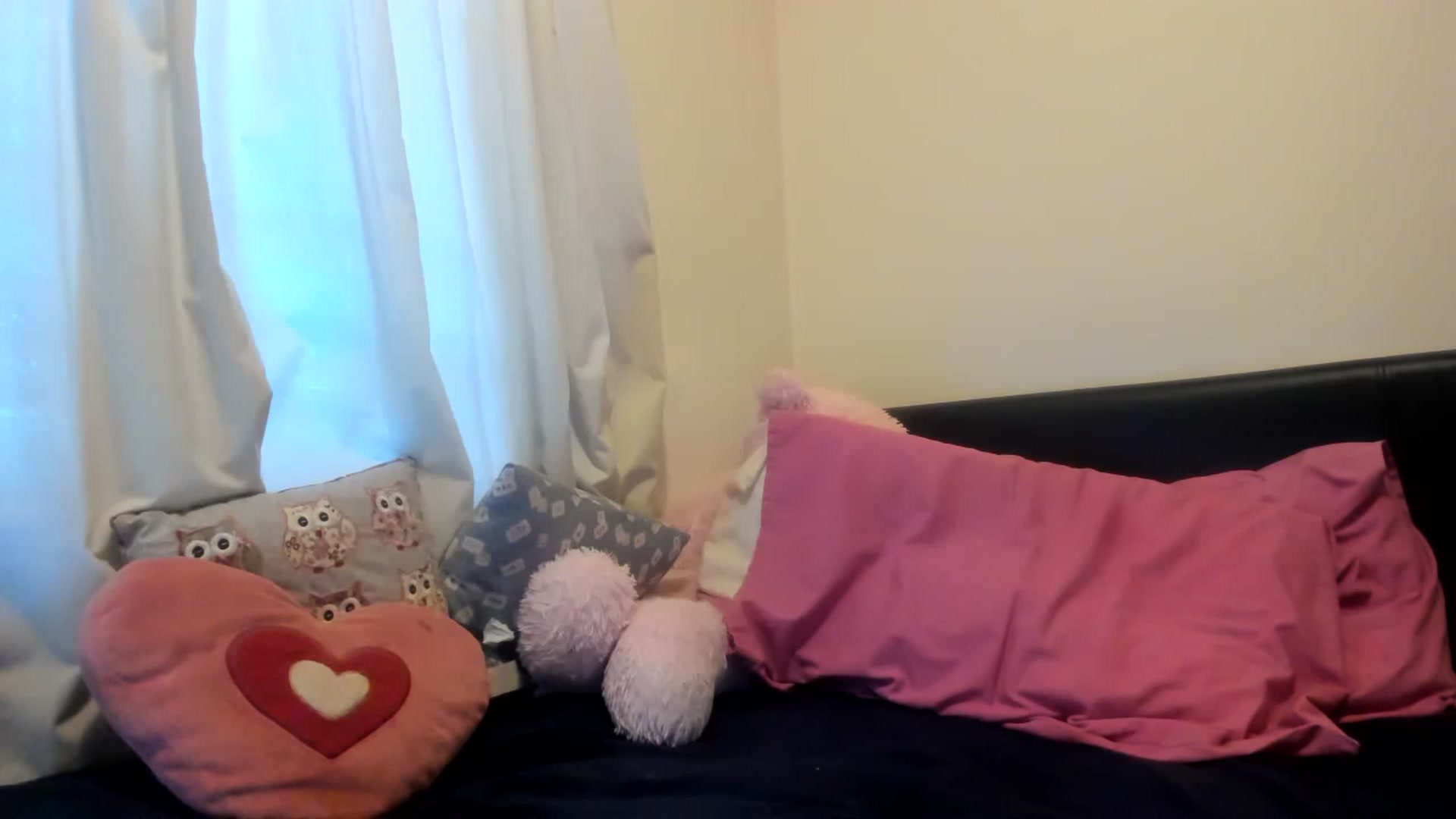 Gallery image thumbnail from MonicaAssUK's myfreecams stream on, 01/02/2023, 15:02 image 18 of 20