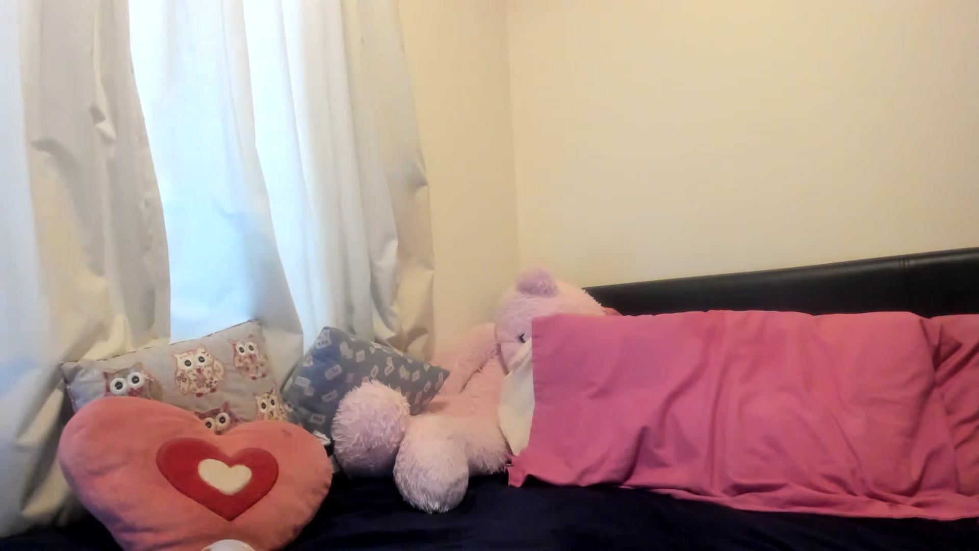 Gallery image thumbnail from MonicaAssUK's myfreecams stream on, 01/03/2023, 12:08 image 5 of 20