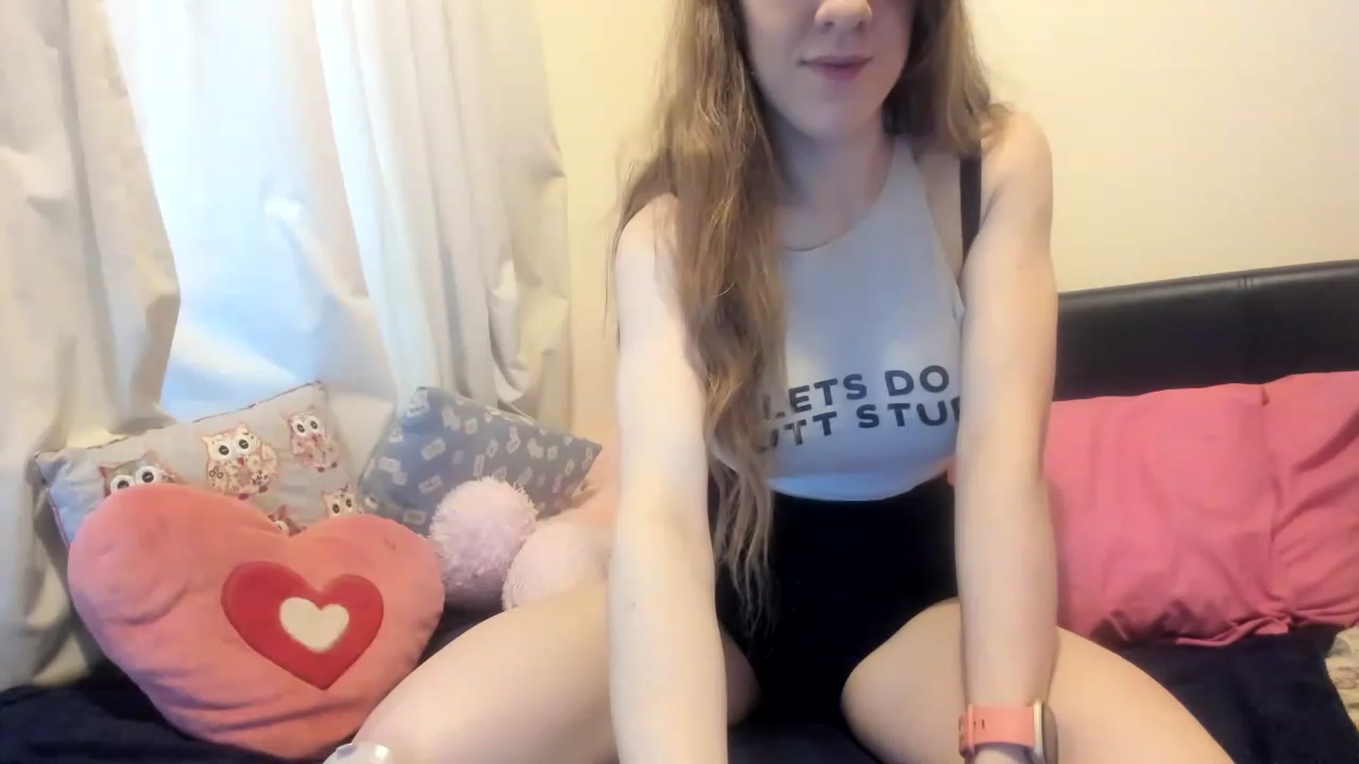 Gallery image thumbnail from MonicaAssUK's myfreecams stream on, 01/03/2023, 15:03 image 1 of 20