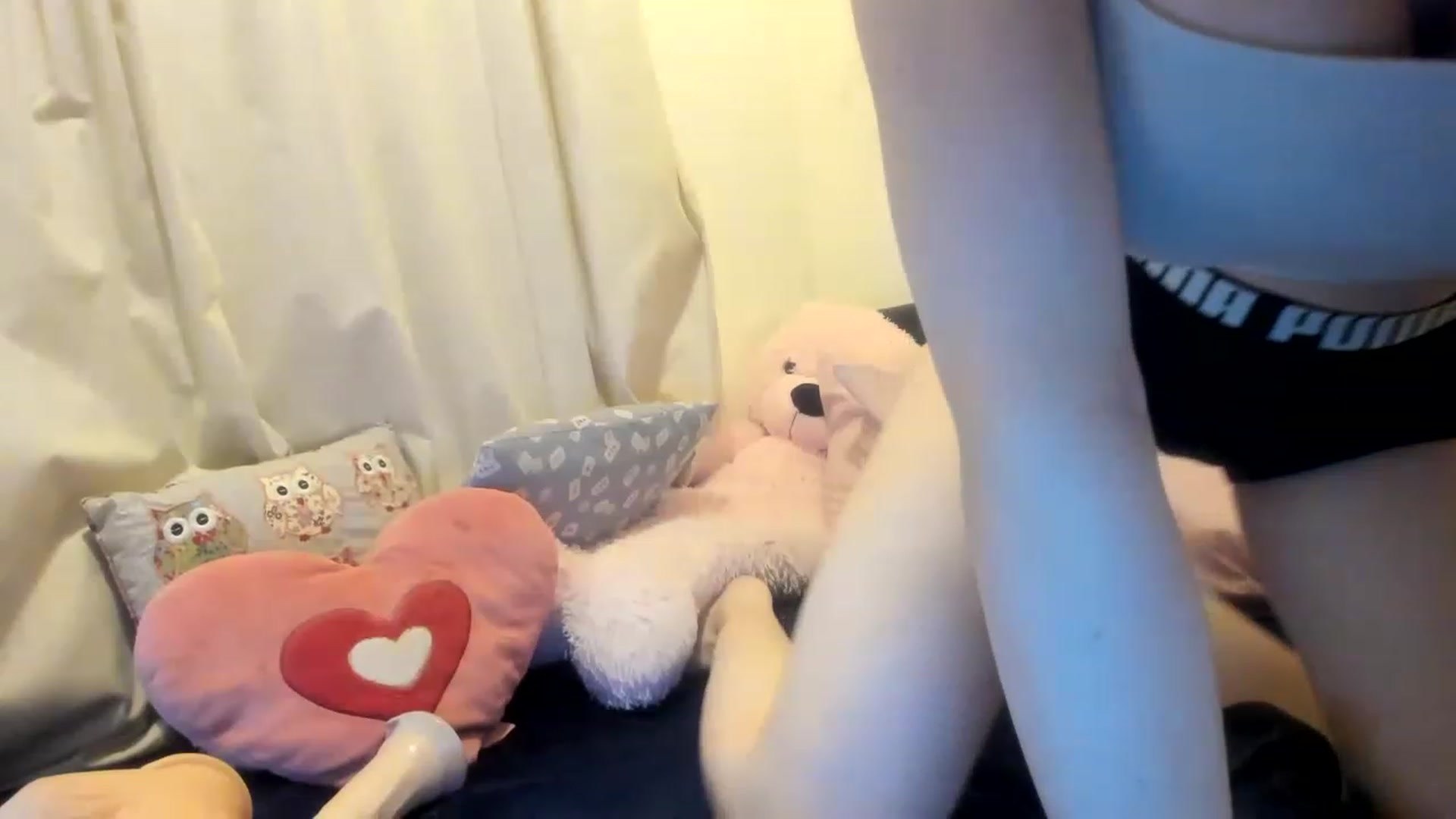 Gallery image thumbnail from MonicaAssUK's myfreecams stream on, 01/13/2023, 18:24 image 12 of 20