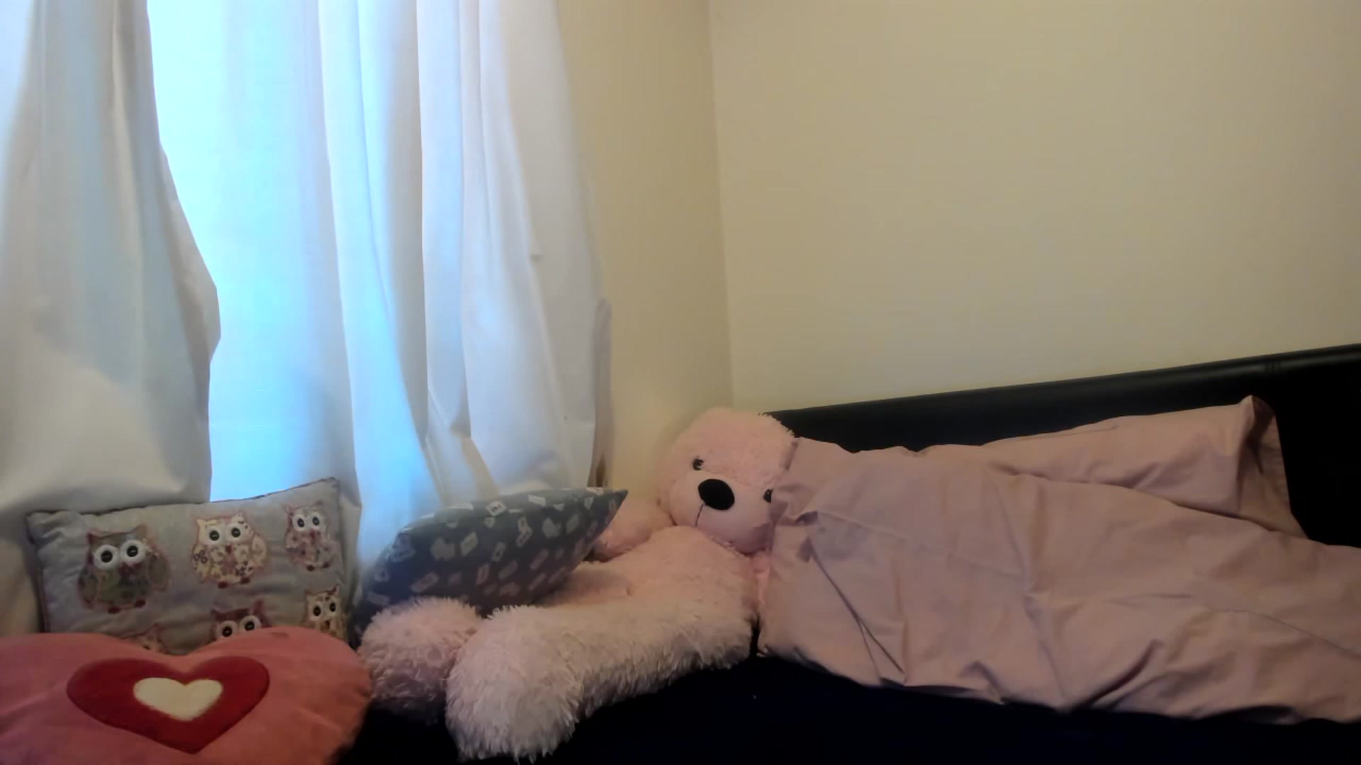 Gallery image thumbnail from MonicaAssUK's myfreecams stream on, 01/16/2023, 14:12 image 10 of 20