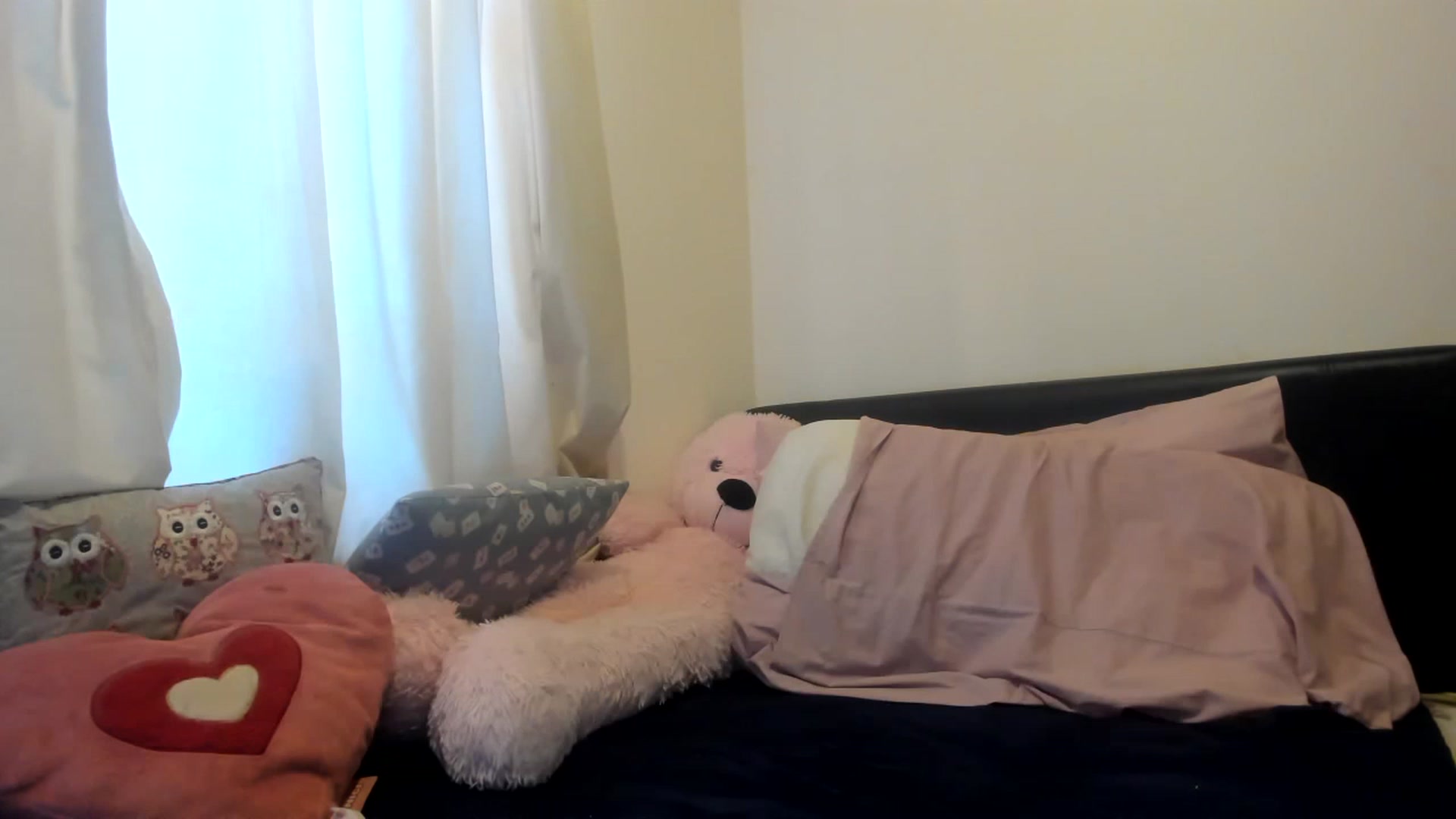Gallery image thumbnail from MonicaAssUK's myfreecams stream on, 01/20/2023, 13:19 image 20 of 20