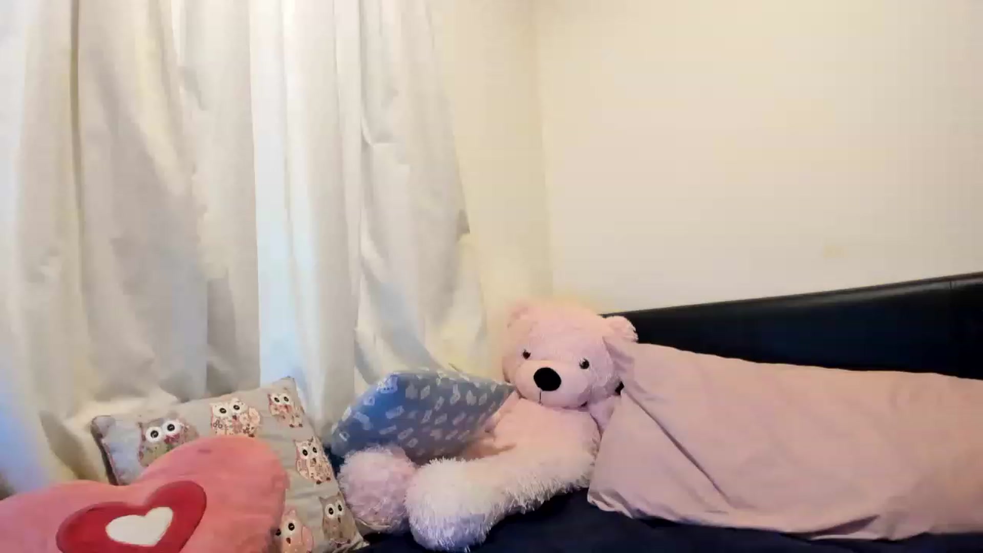Gallery image thumbnail from MonicaAssUK's myfreecams stream on, 02/10/2023, 16:27 image 19 of 20