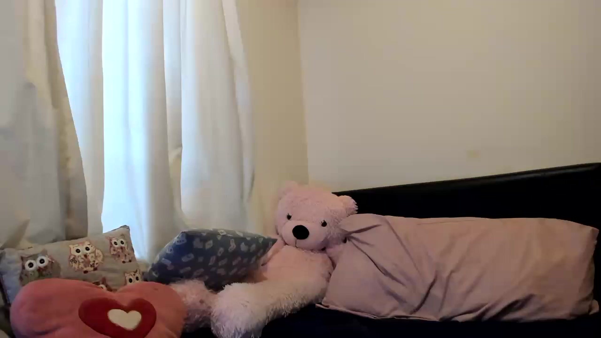 Gallery image thumbnail from MonicaAssUK's myfreecams stream on, 02/11/2023, 14:31 image 20 of 20