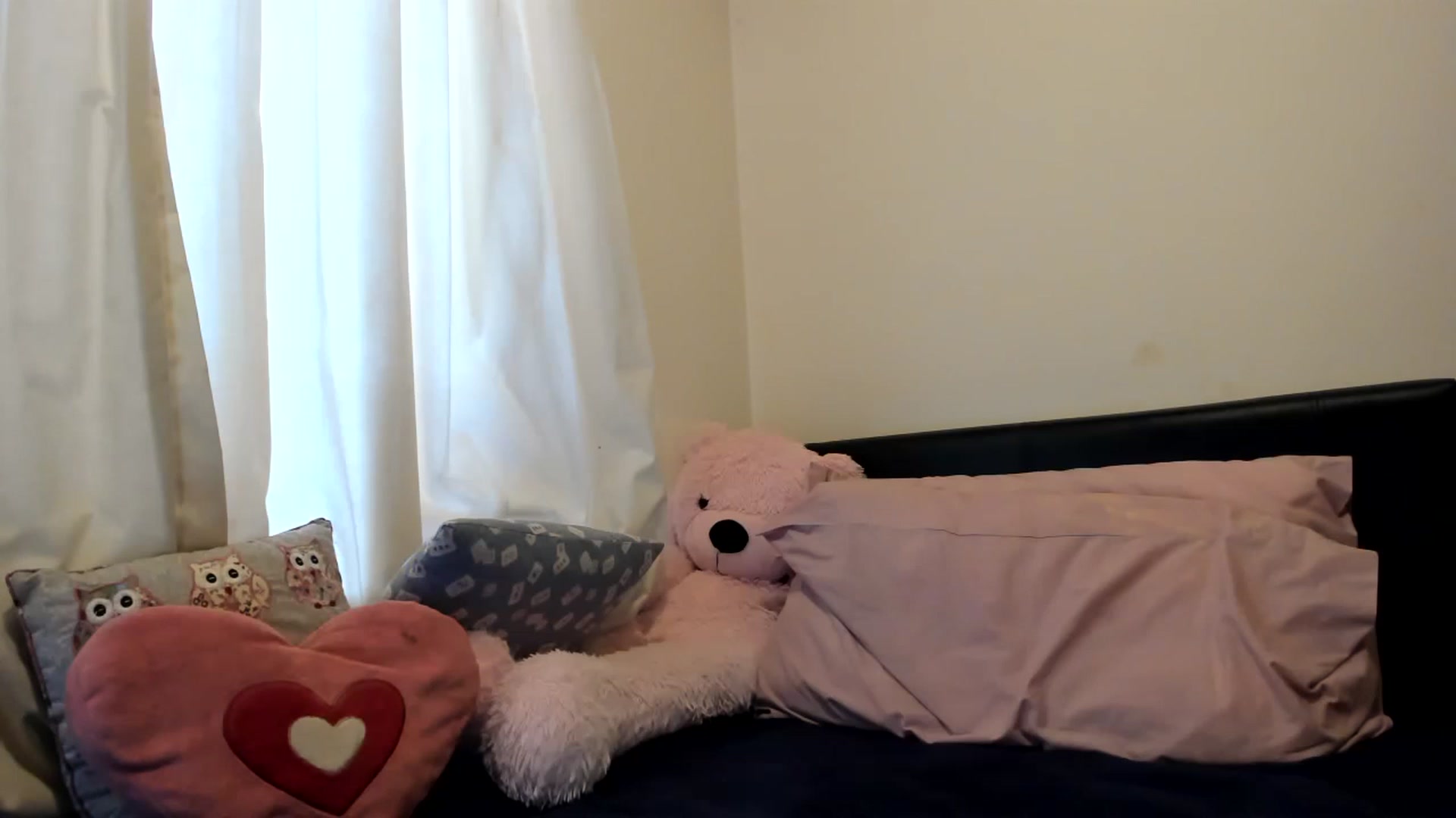 Gallery image thumbnail from MonicaAssUK's myfreecams stream on, 02/12/2023, 11:41 image 3 of 20