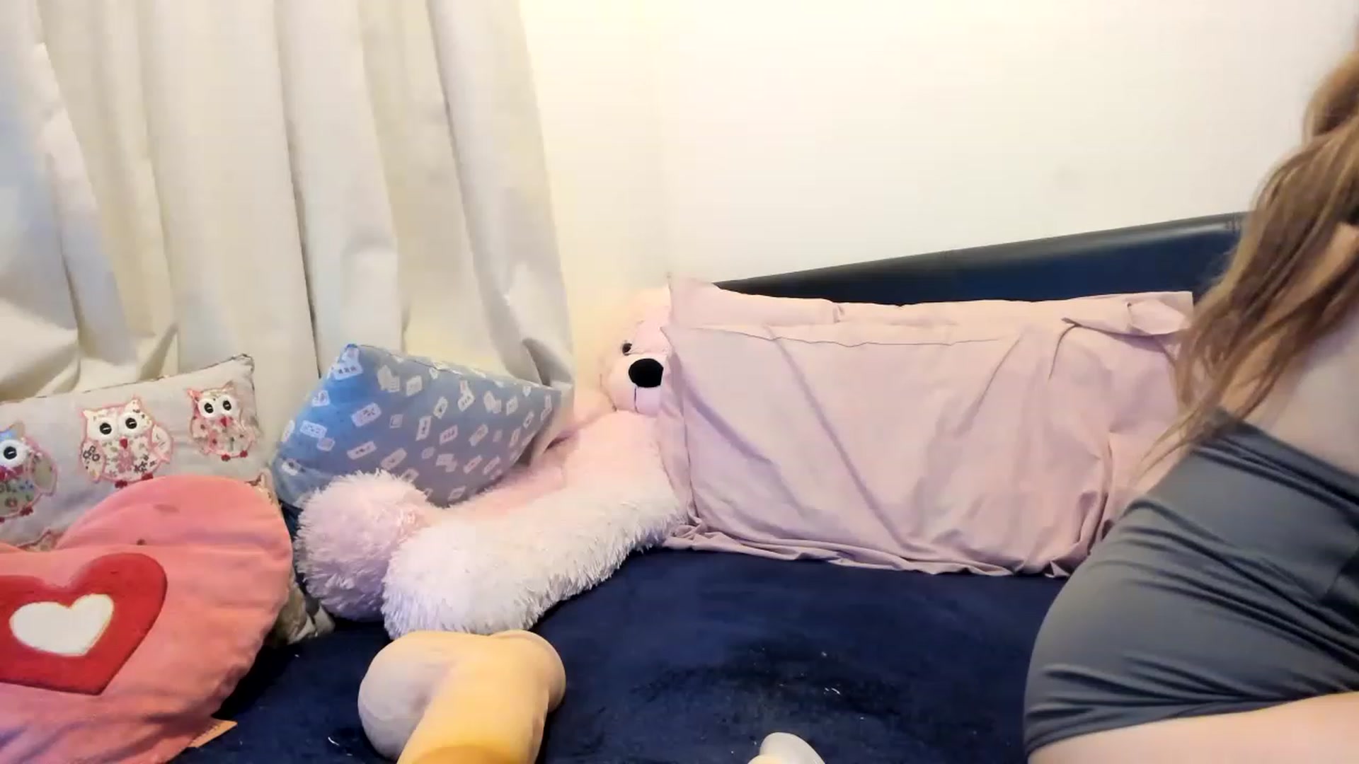 Gallery image thumbnail from MonicaAssUK's myfreecams stream on, 02/20/2023, 18:47 image 20 of 20