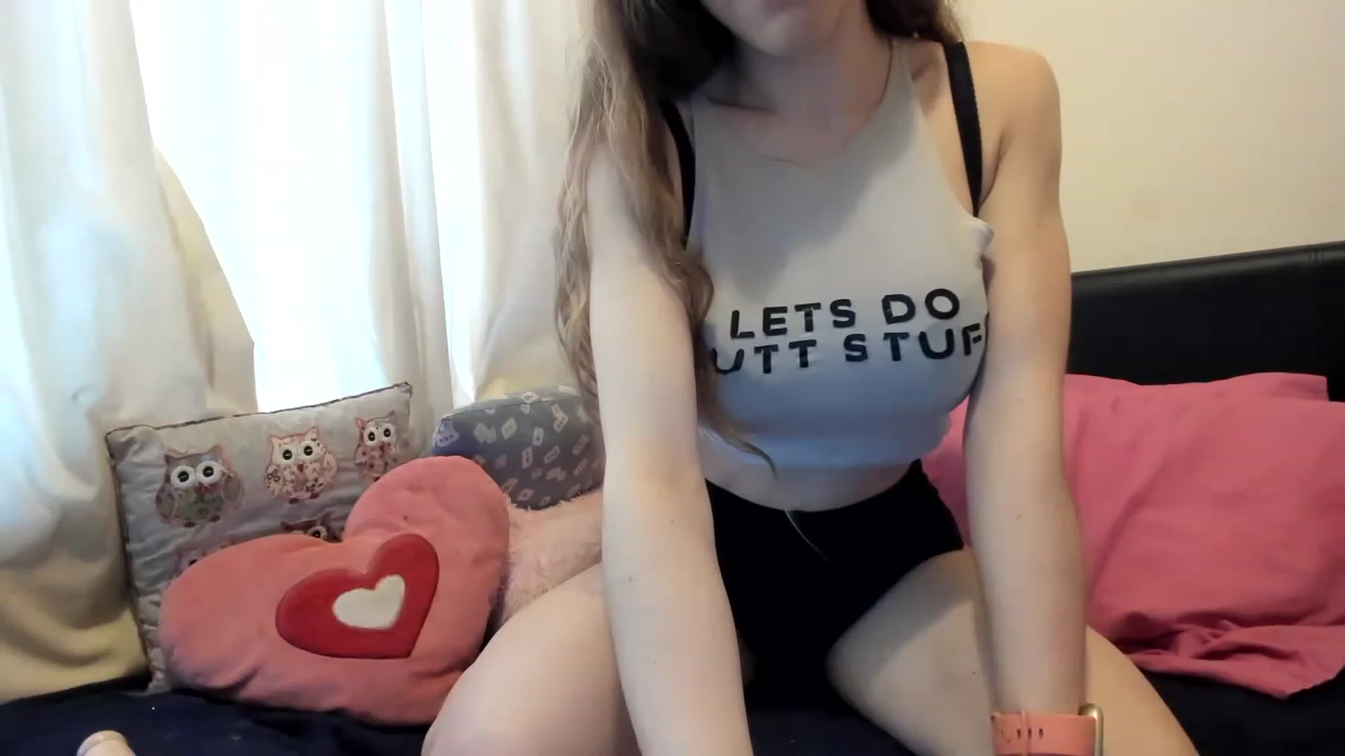Gallery image thumbnail from MonicaAssUK's myfreecams stream on, 03/26/2023, 09:11 image 9 of 20